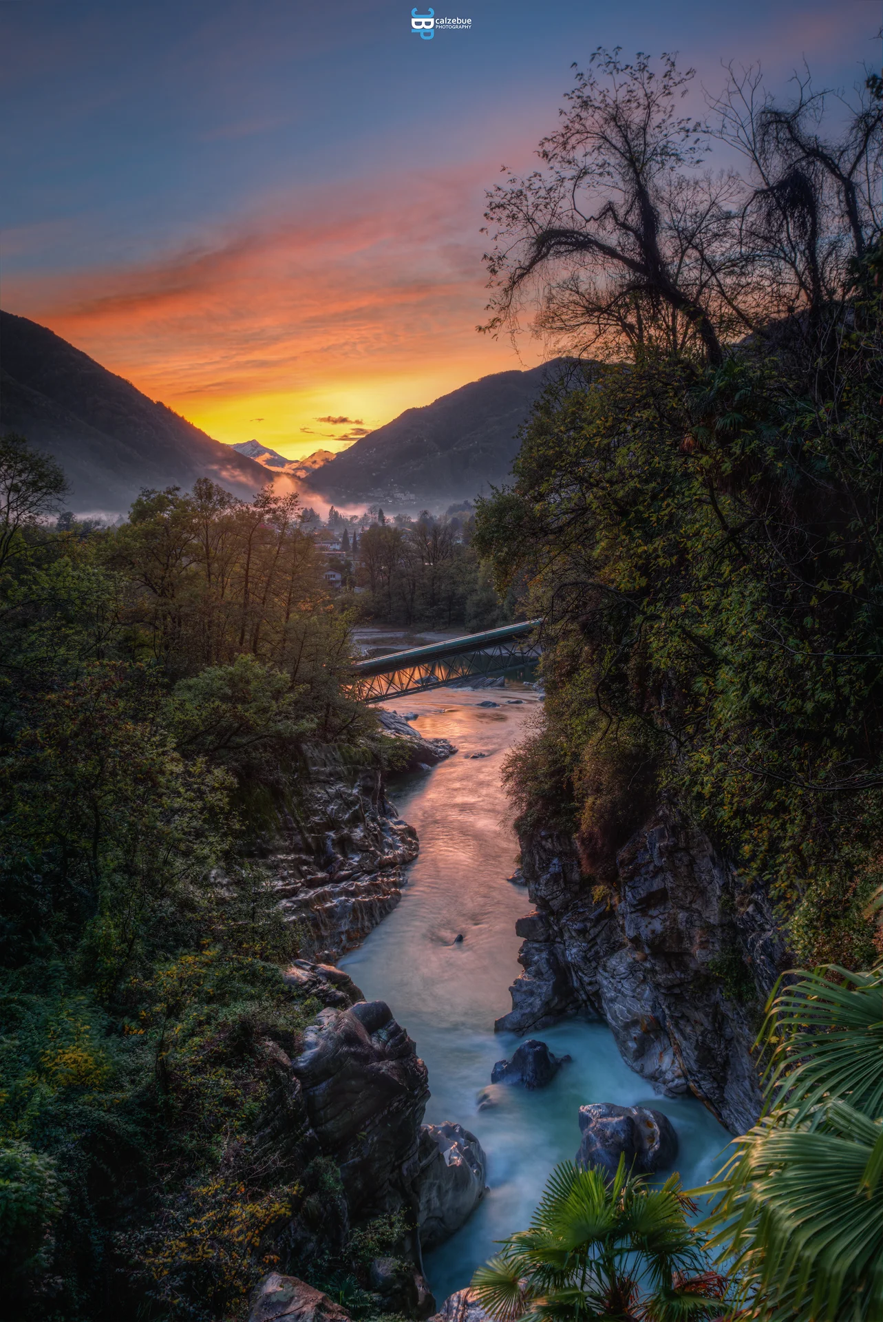 Tramonto sulle Terre di Pedemonte visto da Ponte Brolla (Ticino)