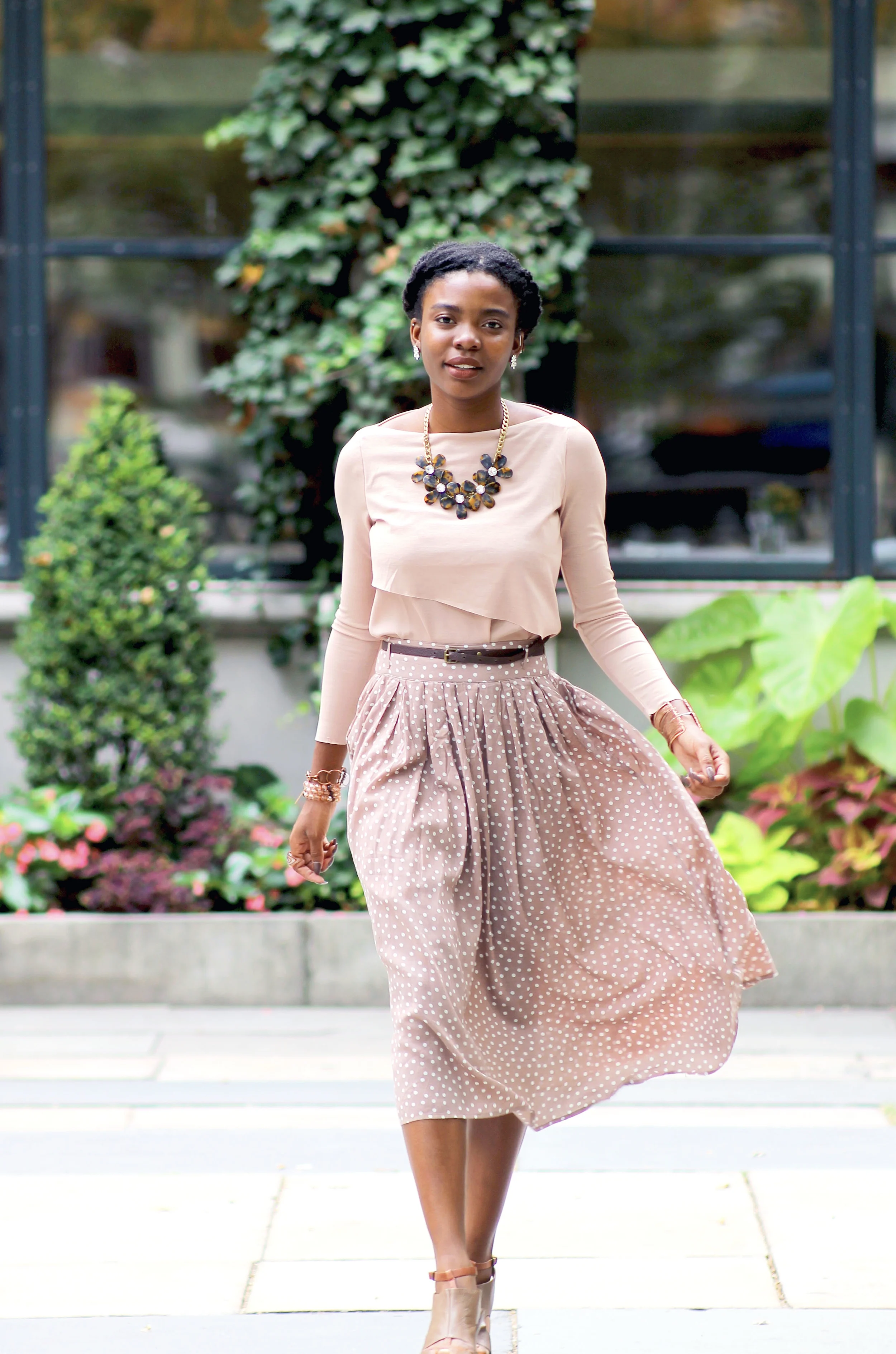 Shirt: Zara; Skirt: Forever 21; Shoes: Nine West; Bag: Coach; Earrings: Forever 21; Necklace: J. Crew