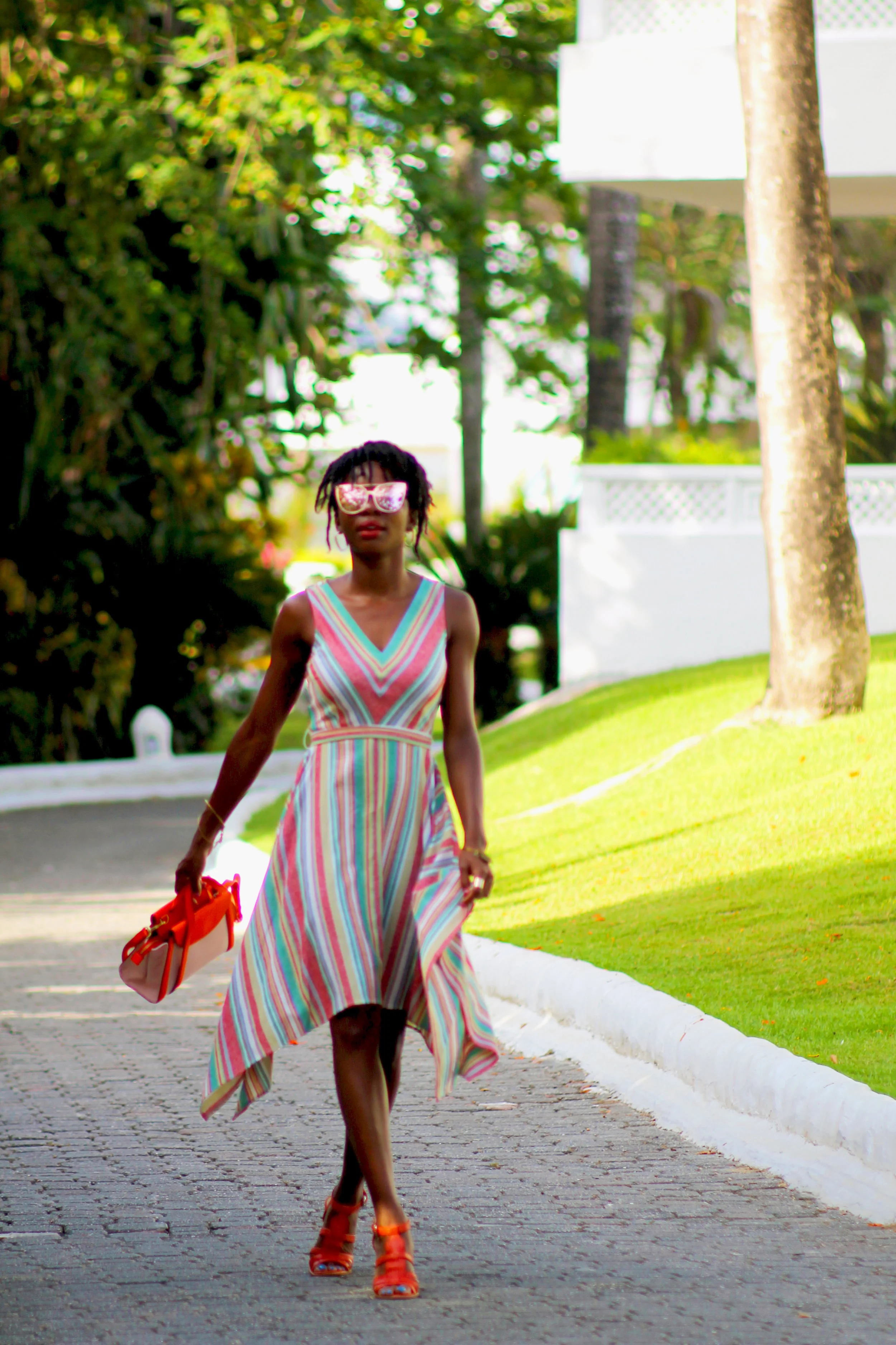 Summer Essentials: A Picnic Dress & the DR sun