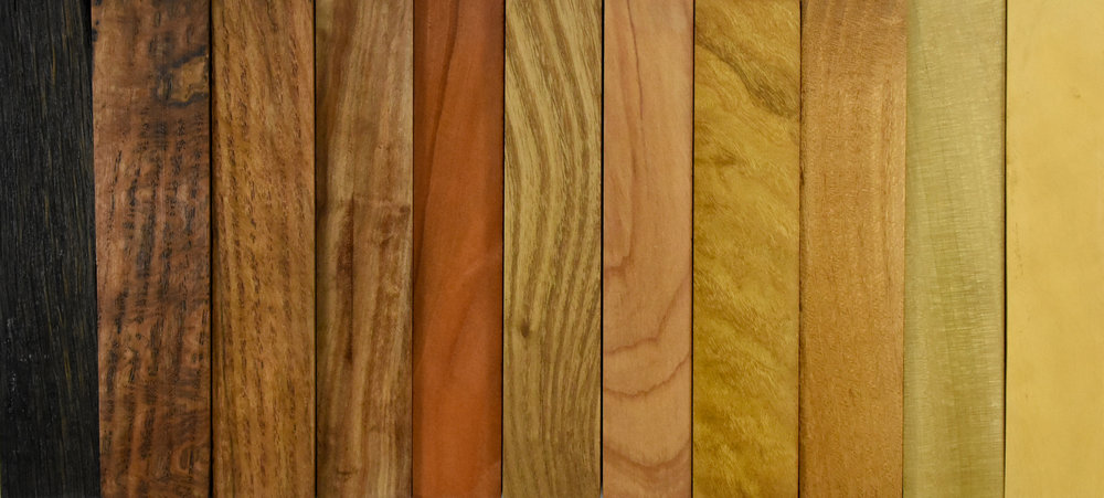 Các loại gỗ lịch sử của Mỹ là một phần quan trọng trong nền kinh tế và văn hóa của đất nước này. Từ gỗ sồi trắng, gỗ hồng, đến gỗ đào và gỗ bách, các loại gỗ này đã được sử dụng trong các dự án lớn như những con tàu huyền thoại, những tòa nhà cổ kính và các công trình điện hạt nhân nổi tiếng. Cùng tìm hiểu về những câu chuyện thú vị của các loại gỗ lịch sử này.