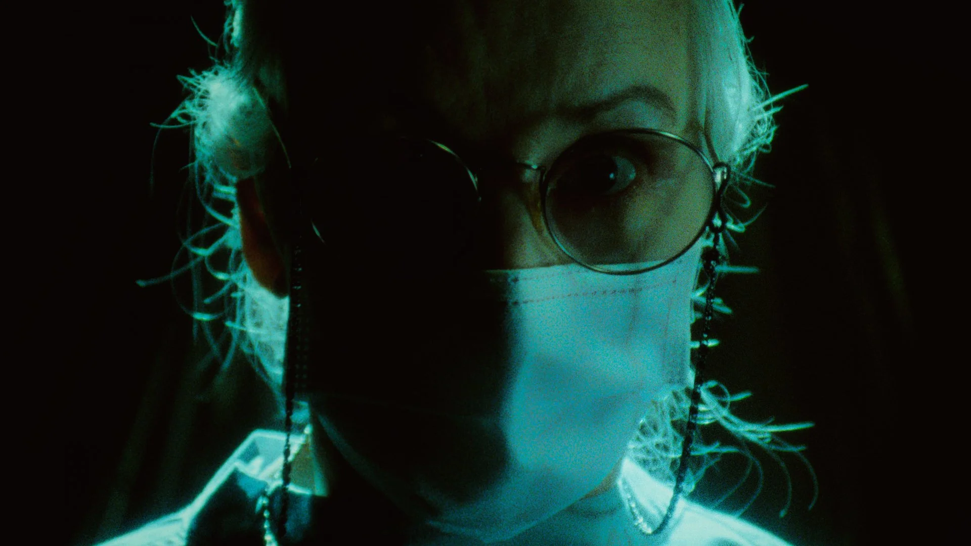 ScreenShots.00_01_07_13.Still007.jpg
