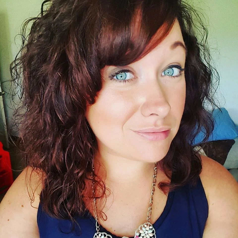 Meet Ashley Fowler, the beautiful creative mind behind Birdcage Creations .