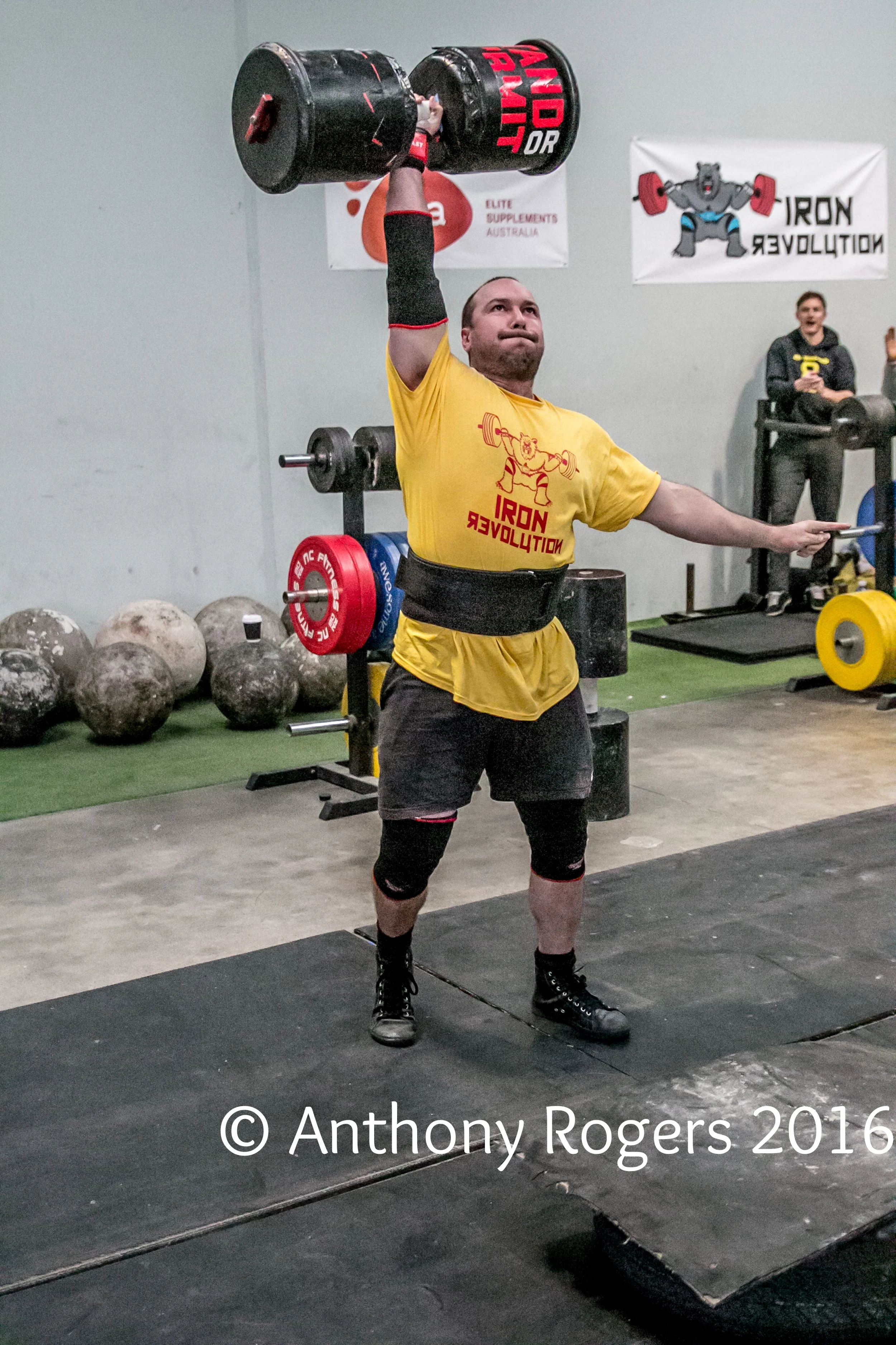 Strongmen-3.jpg