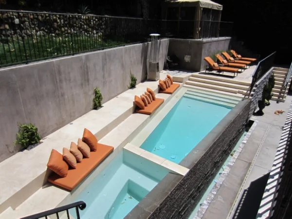  Rear Yard Swimming Pool 