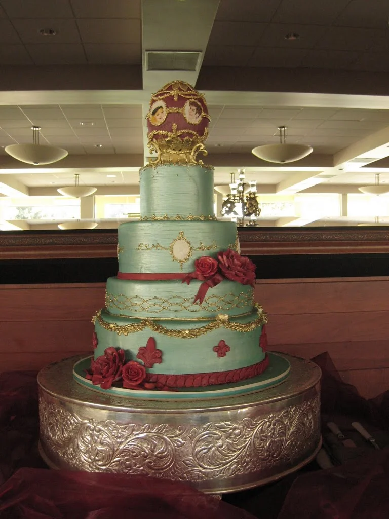 I haven't made a Faberge Egg in a while. This one featured little painted portraits of the bride and groom on the regal egg.