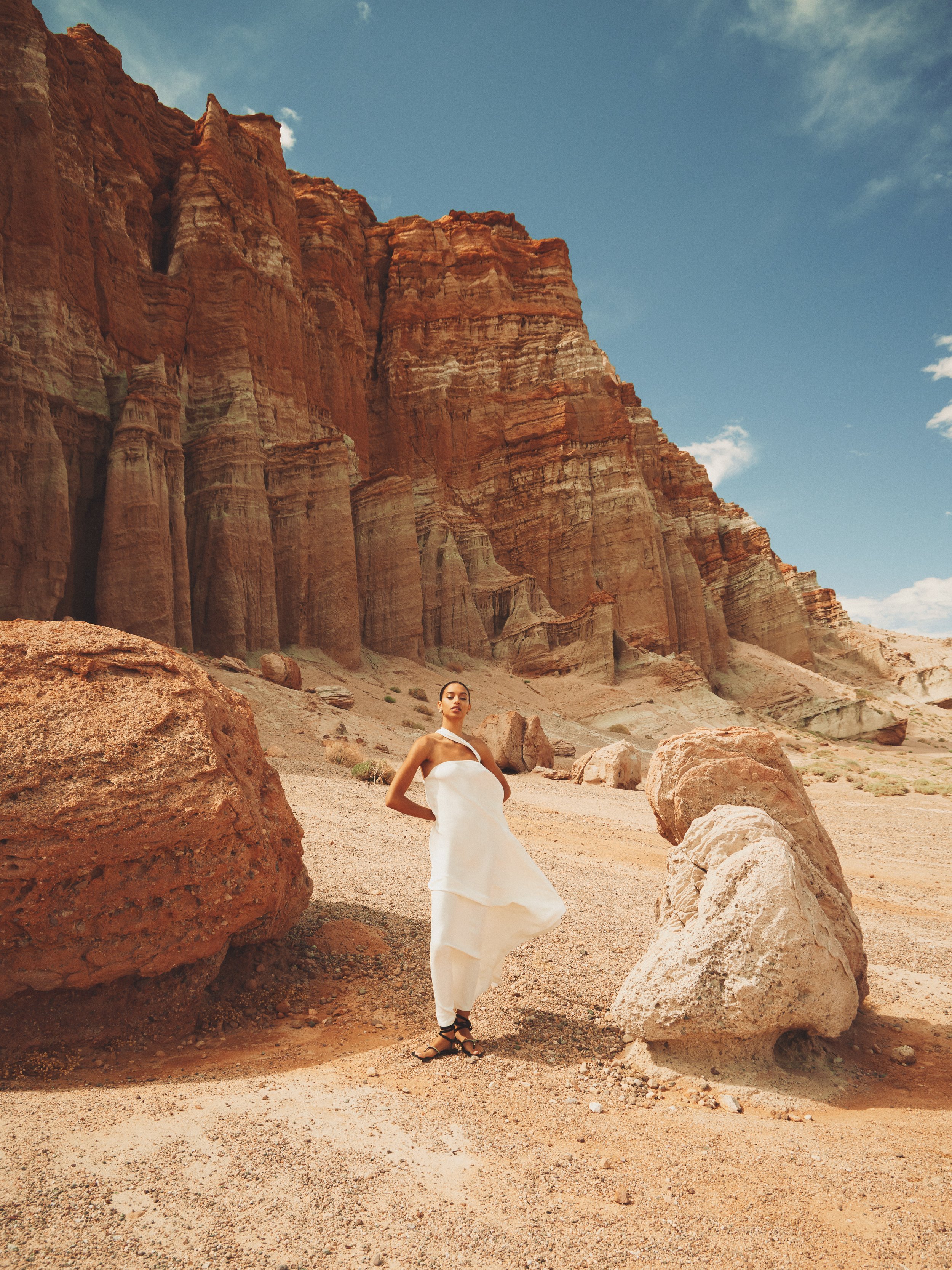 BLANC - HOT LIKE FIRE! 87.jpg