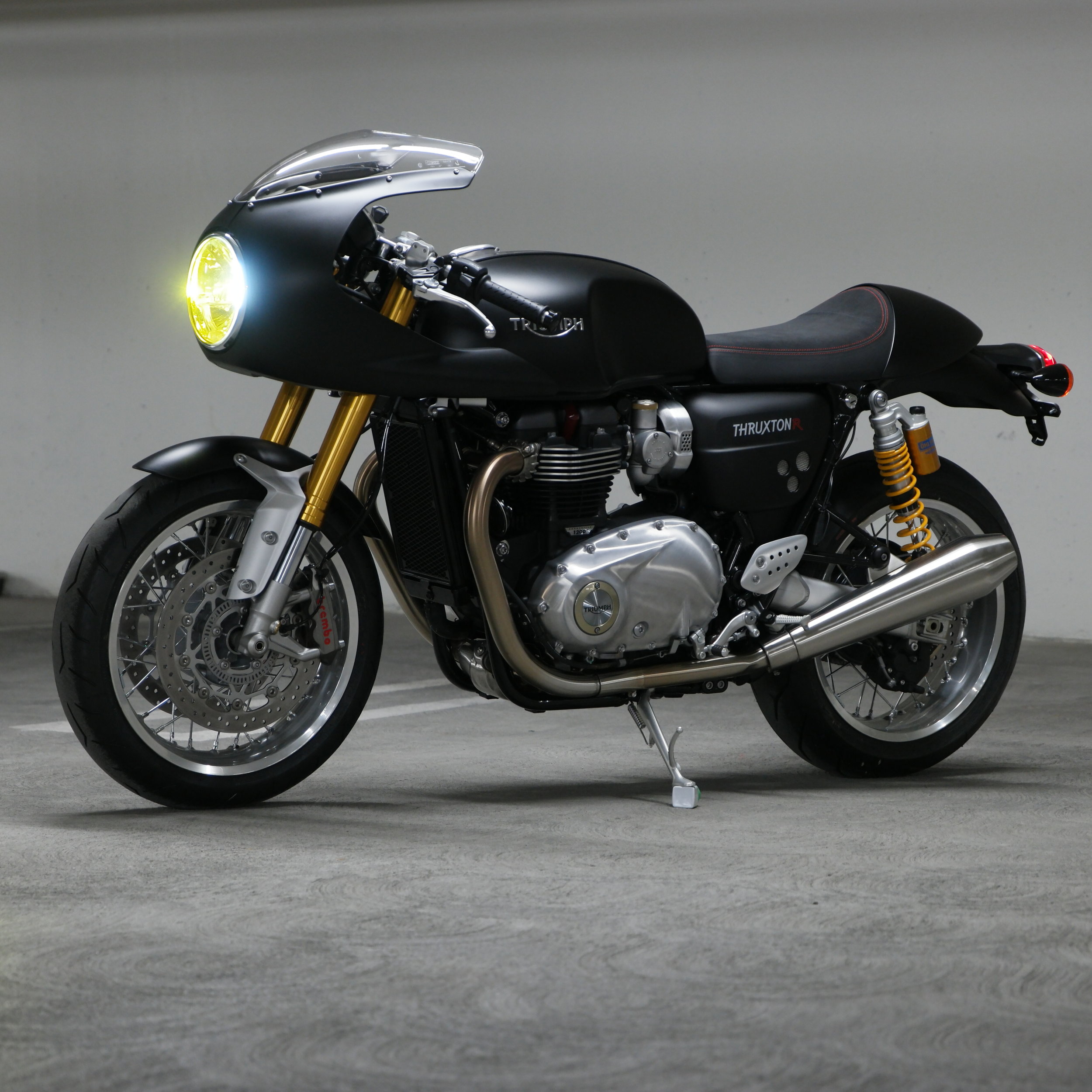 Powerbronze 518-T105-003 fork protectors to fit Triumph Thruxton 1200 Thruxton R 16 Black High Impact Plastic
