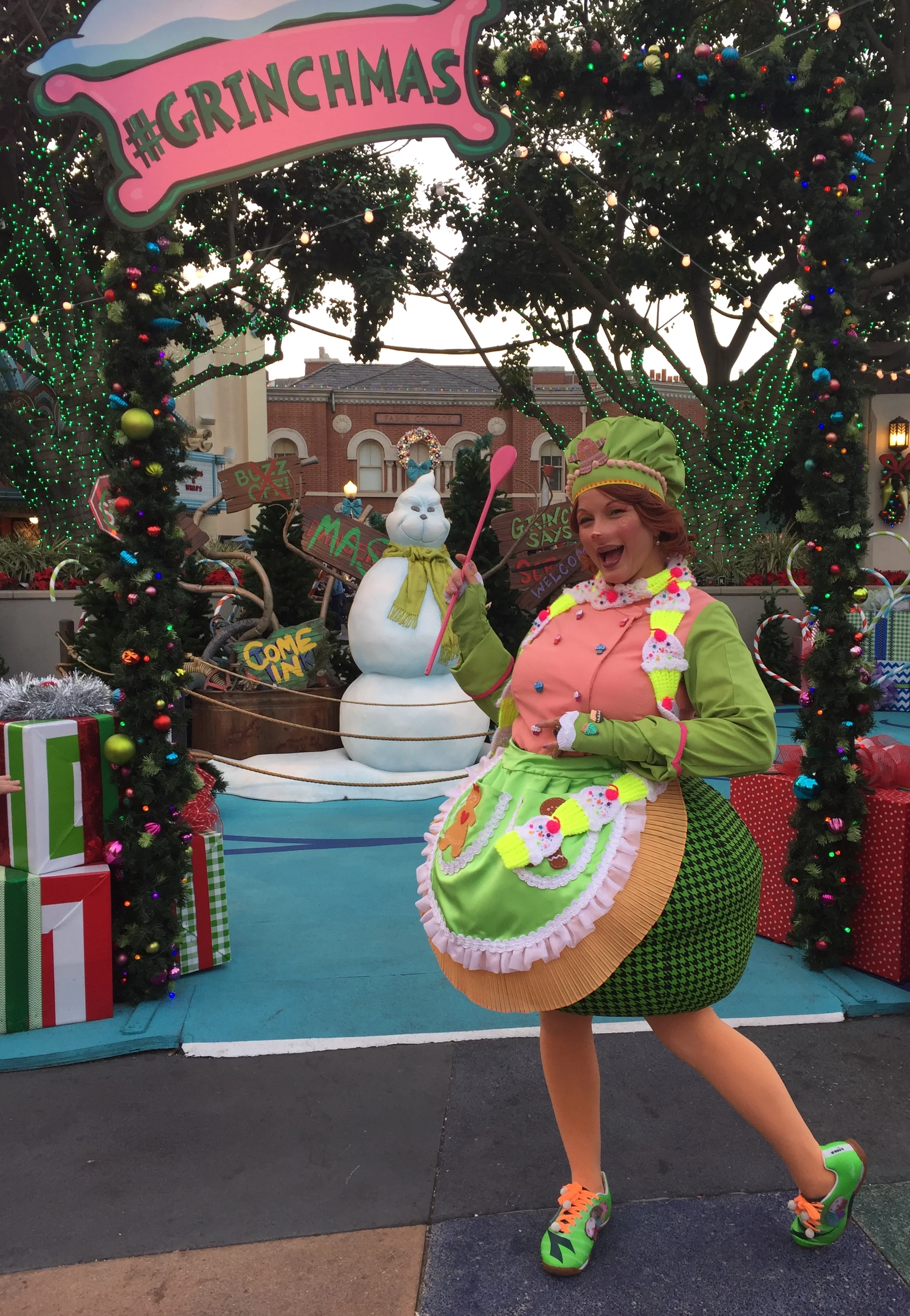 Costume Fabrication • Baker’s Jacket • Universal Studios Hollywood • Grinchmas