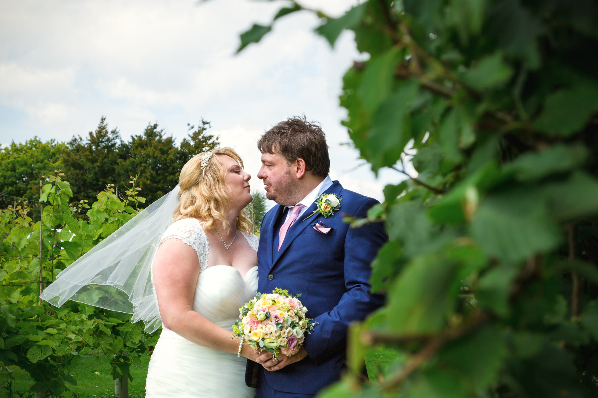 llanerch vineyard wedding photos, wedding photographer Cardiff, Vale of Glamorgan, South Wales