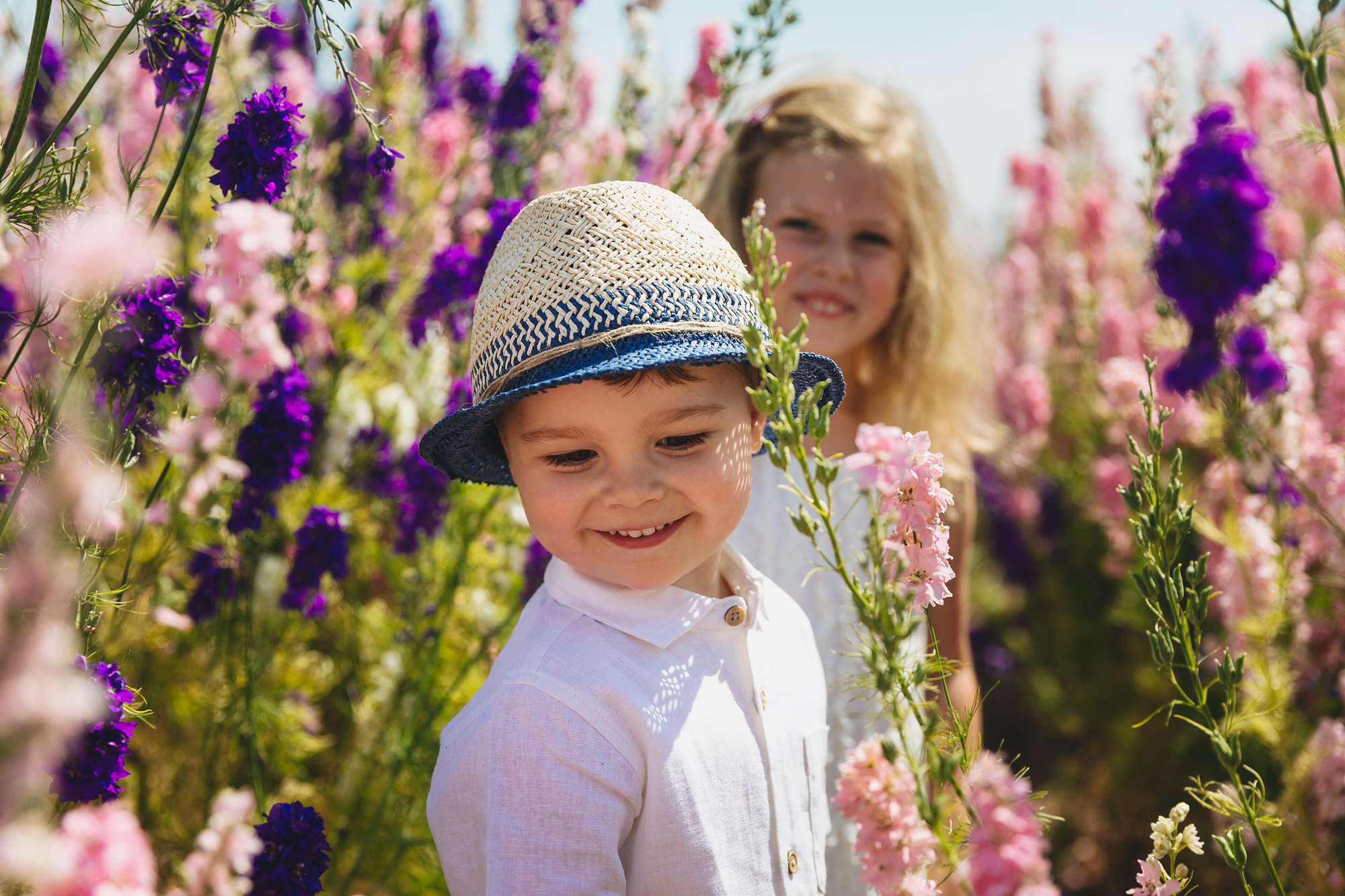 Pershore confetti field children's photographer