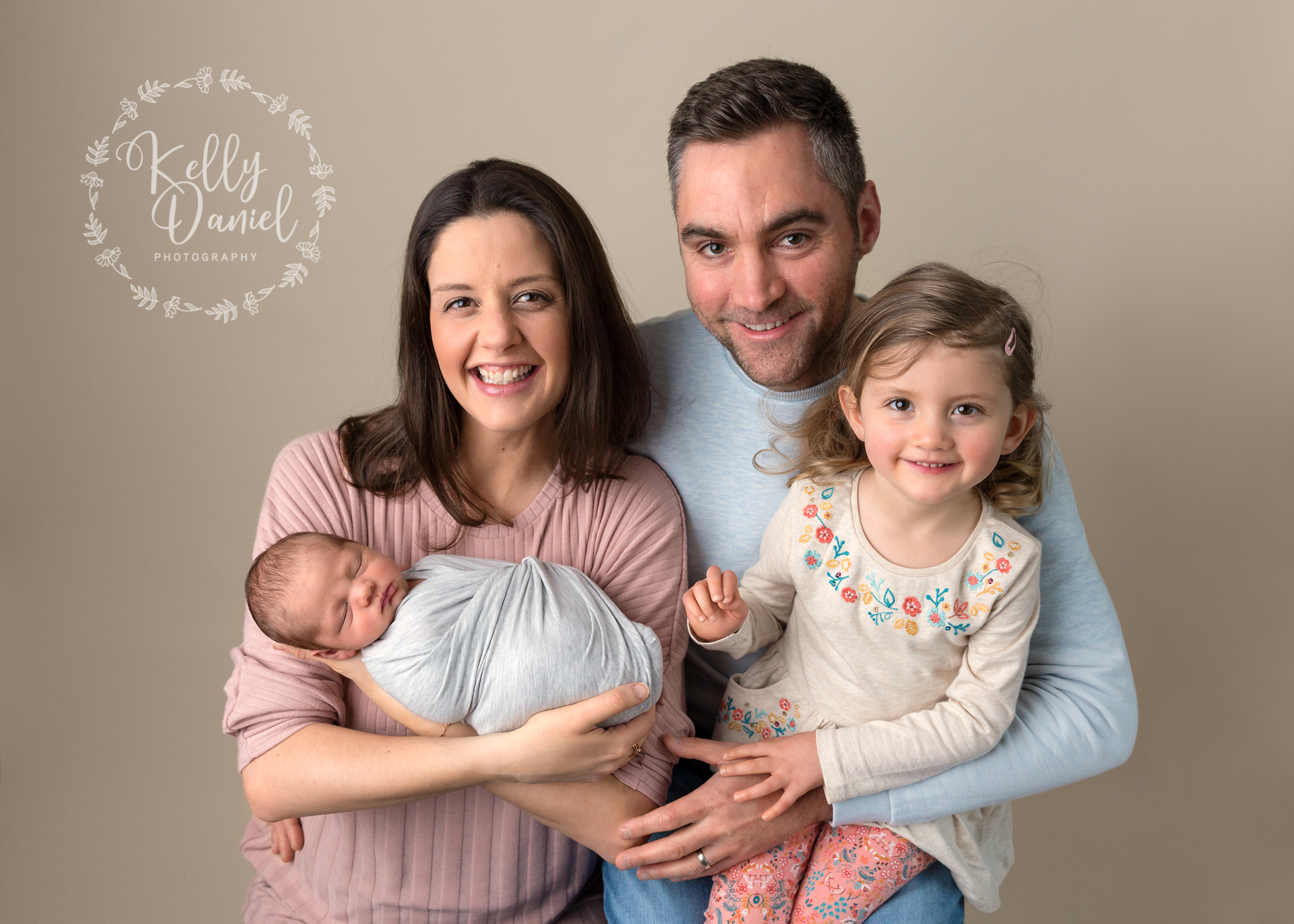 newborn baby family photographer south wales caerphilly near cardiff