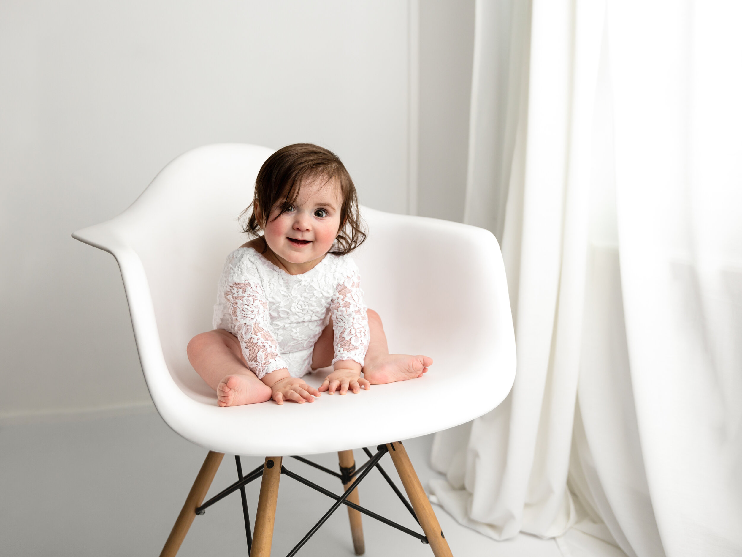 White simple sitter session south wales