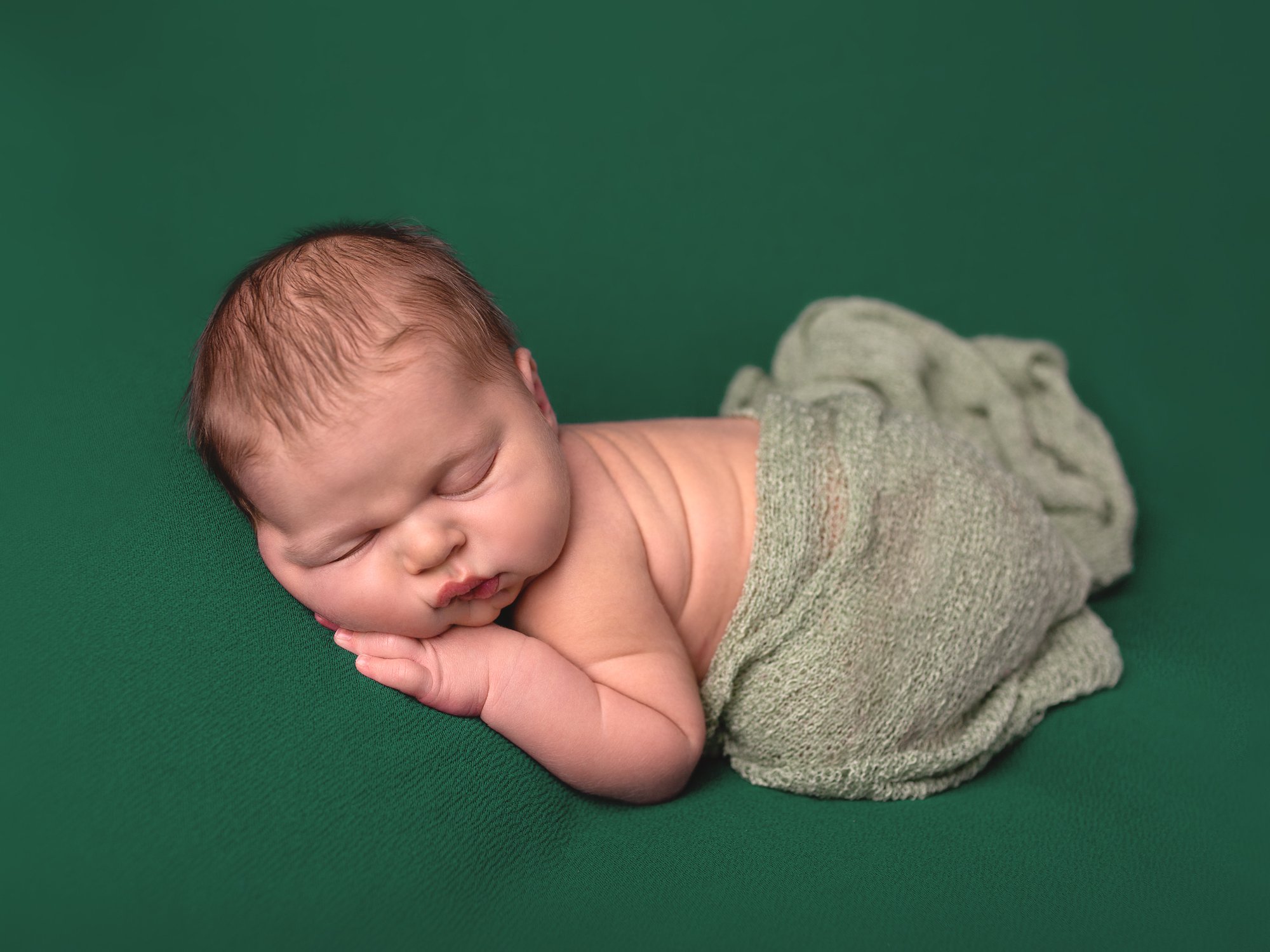  Newborn and baby photographer south wales, cardiff, newport, caerphilly, bridgend, rhondda cynon taf 
