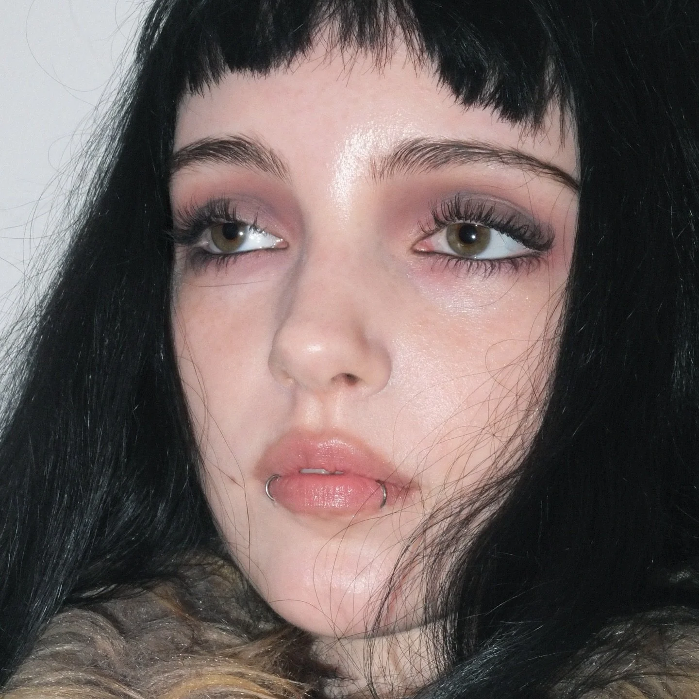 Bella in @diorbeauty cool neutrals 🤍