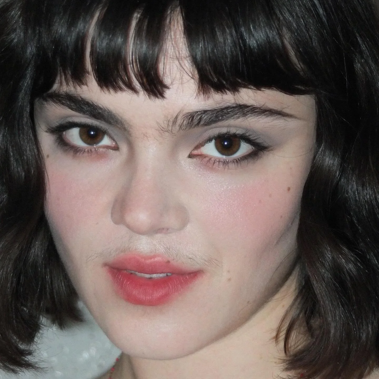 @abigaille___ in dove grey and a sort of 1930s gently extended brow 🤍

for the BFAs w @alexandermcqueen hair by @hannahgodley