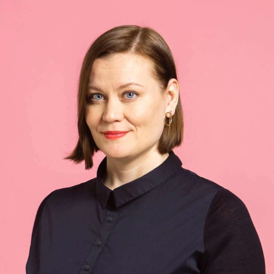KATJU ARO numerolla 57 Puoluejohtaja, kaupunginvaltuutettu, graafinen suunnittelija, TaM, 44 v.