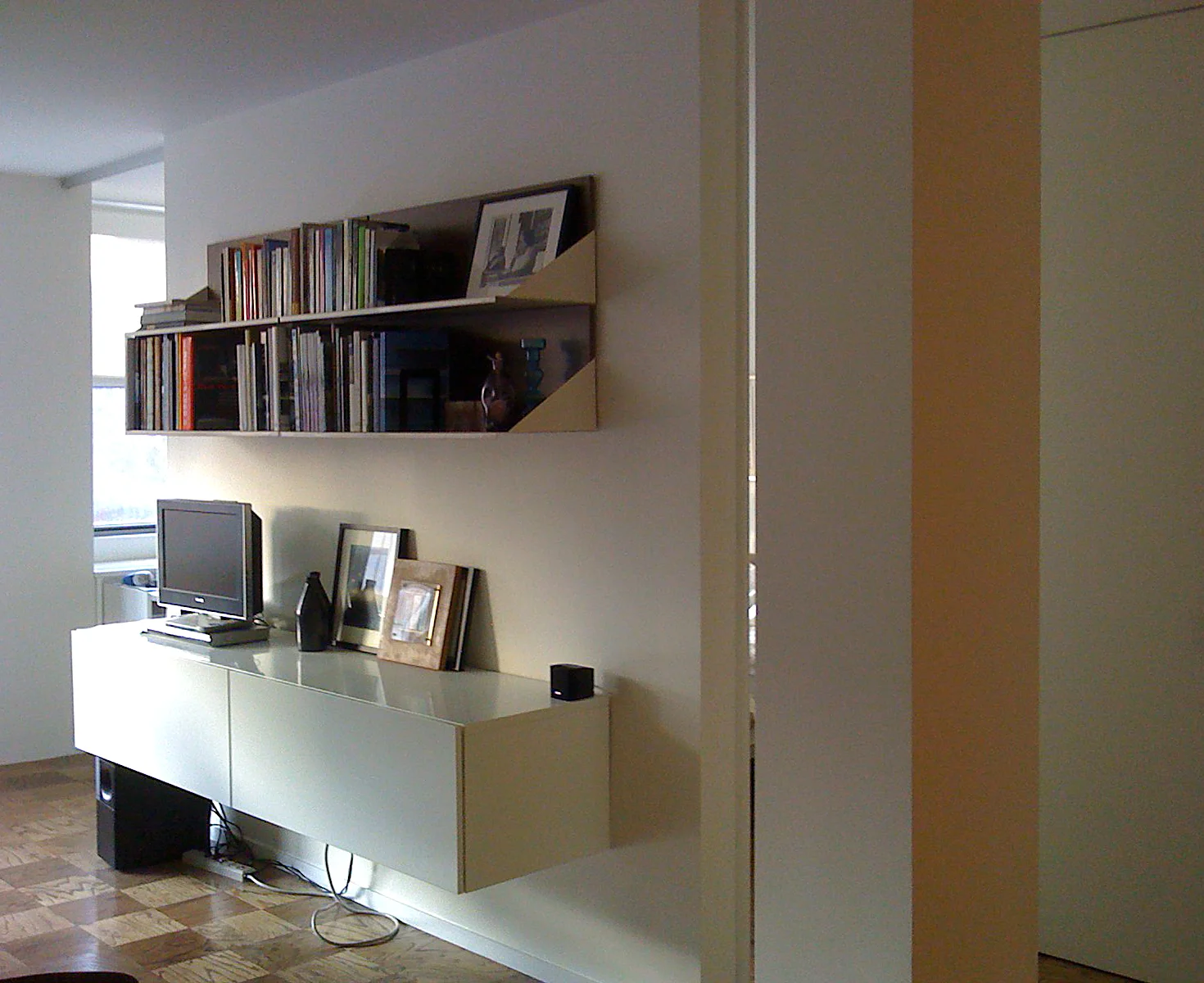 lrshelves.jpg
