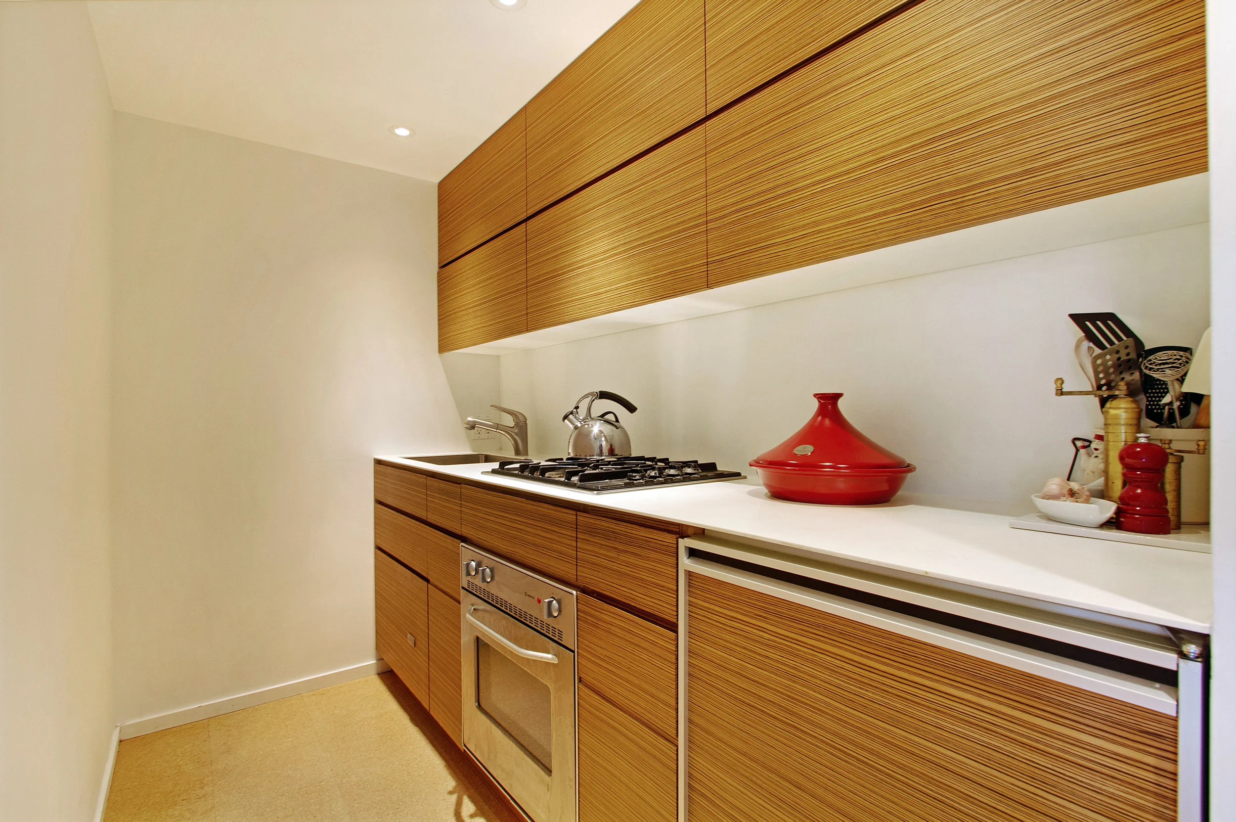 32_GPS_12H_Kitchen.jpg