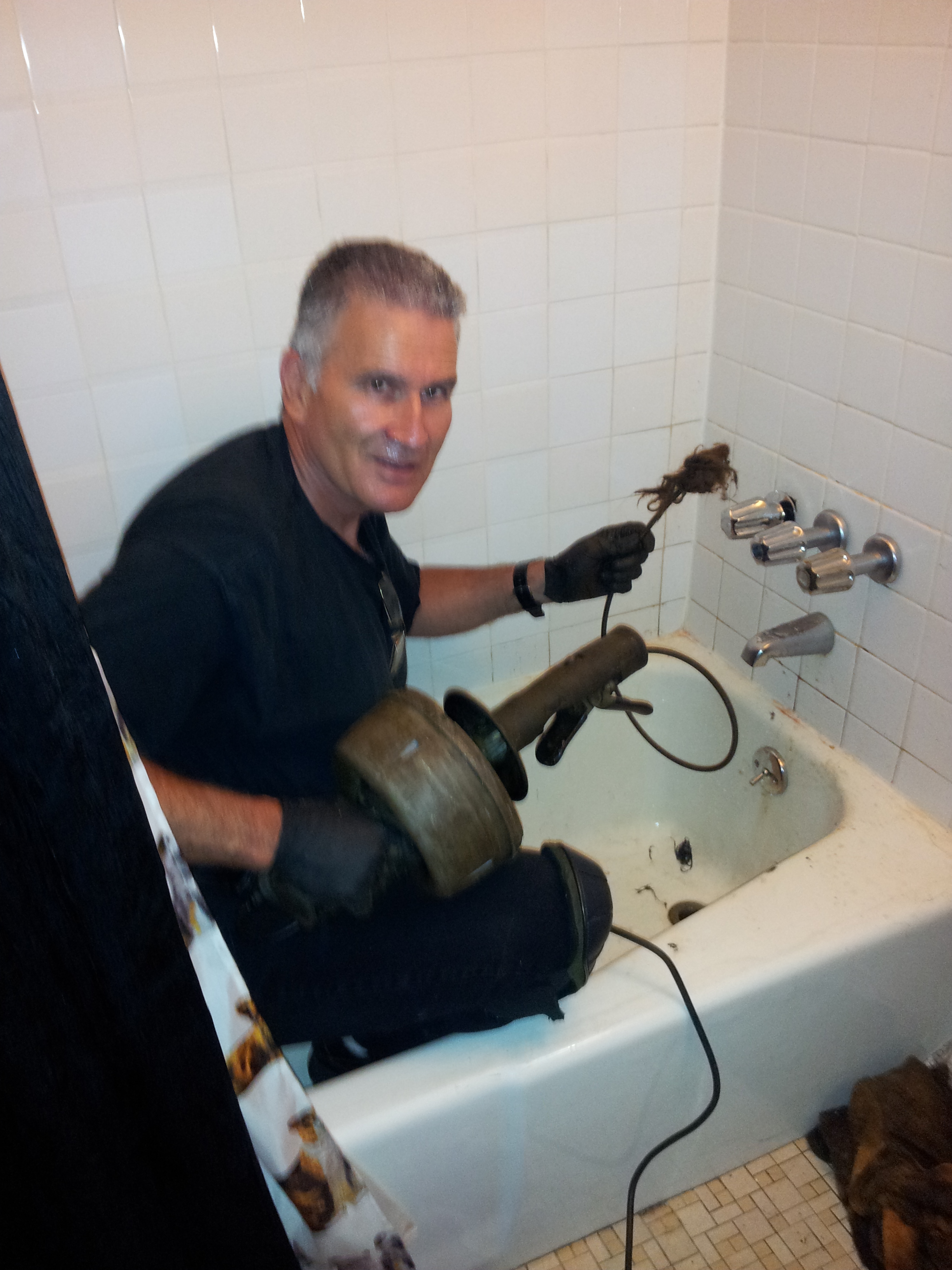 Clogged Toilets Bathtubs Showers, How To Unclog A Clogged Bathtub