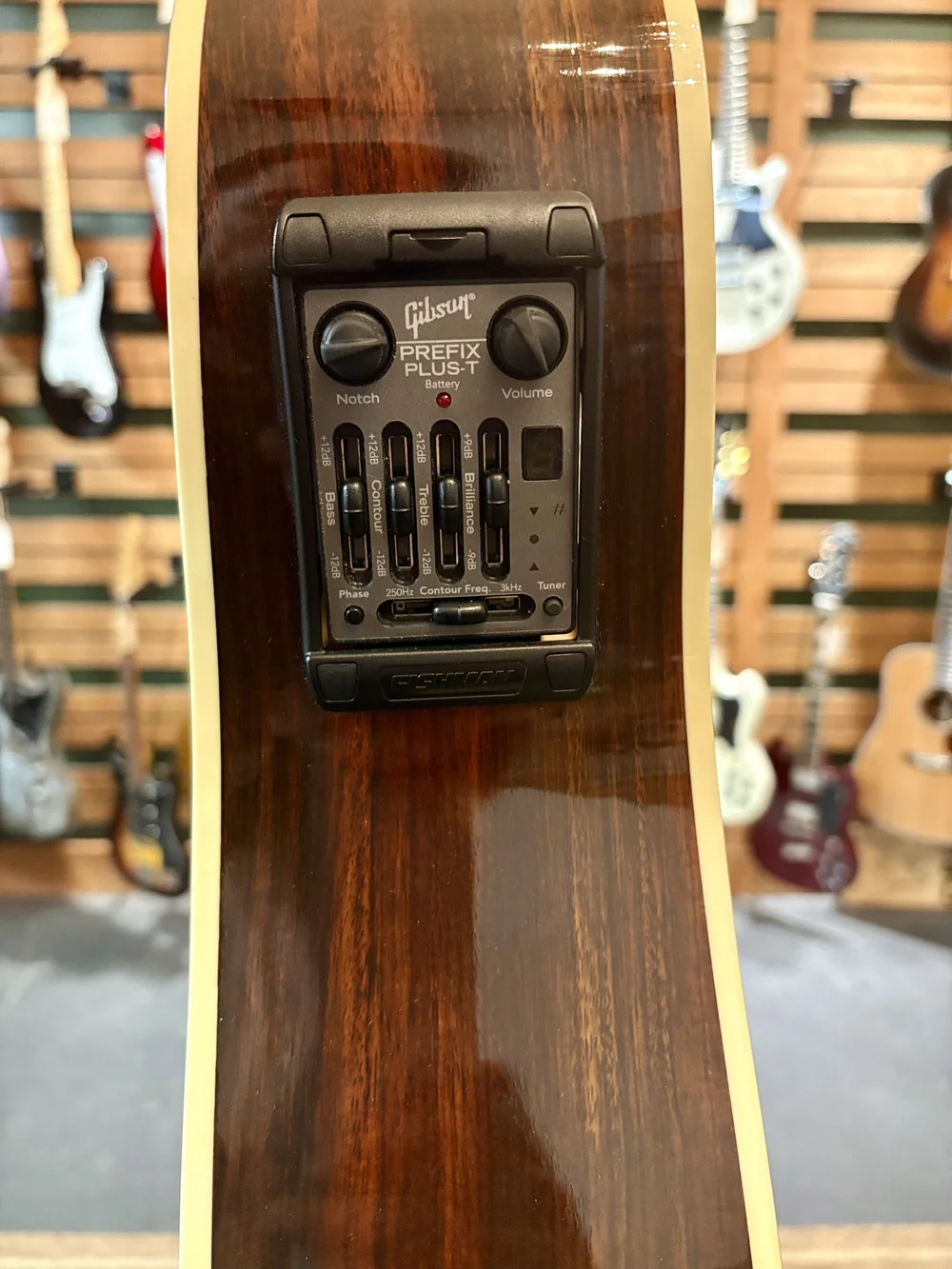 Gibson Songwriter Deluxe Studio EC (pre-owned) — Ground Floor Guitar