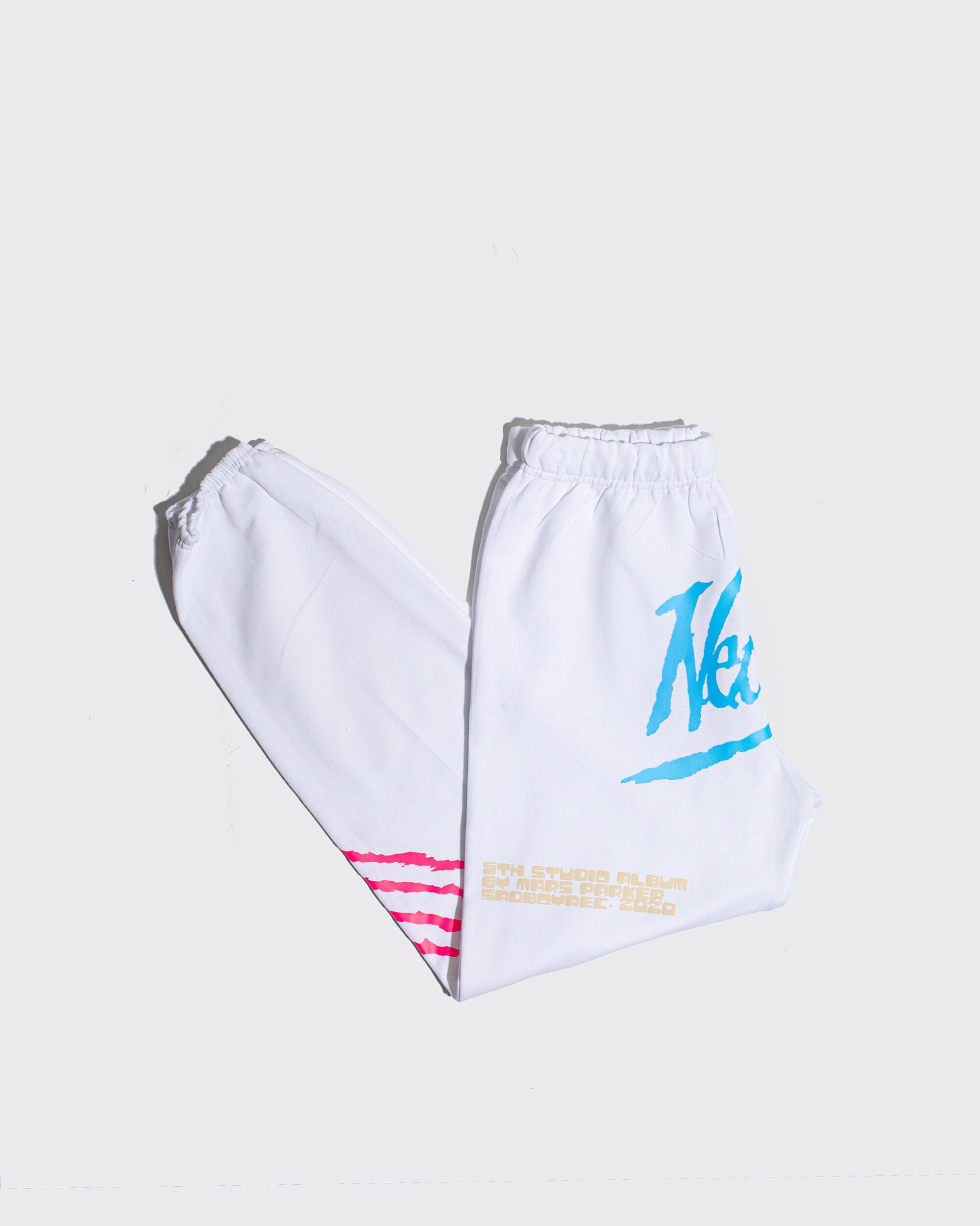 AEE5EC40-68C3-484B-A145-EF3369E0578B