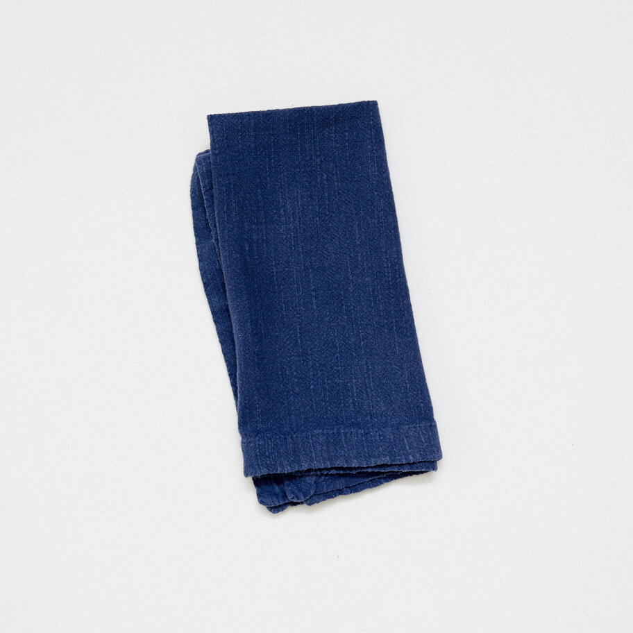 Navy Linen Napkin.jpg