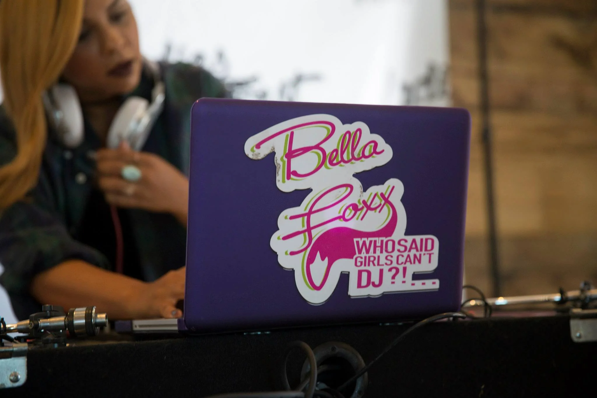 bellafoxx.jpg