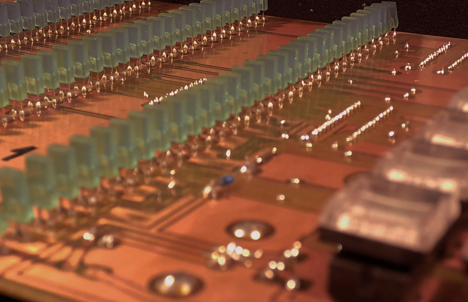 gl.printed-circuits-boards.com_pcb mfg___pcb2.jpg