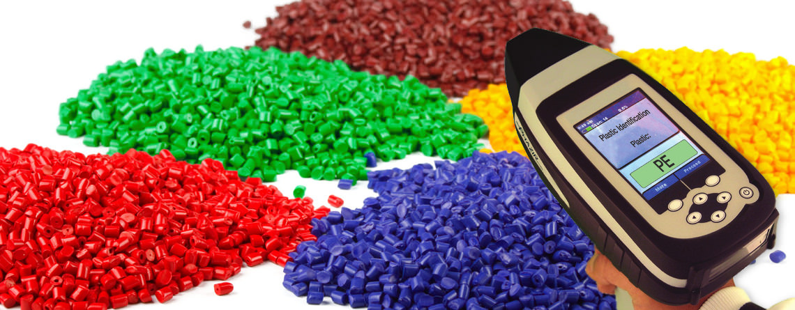 The Thermo Scientific microPHAZIR NIR (near-infrared) analyzer can be used for plastic/polymer or asbestos identification, as well as agricultural feed monitoring. Using NIR spectroscopy, the microPHAZIR delivers fast and accurate results. 