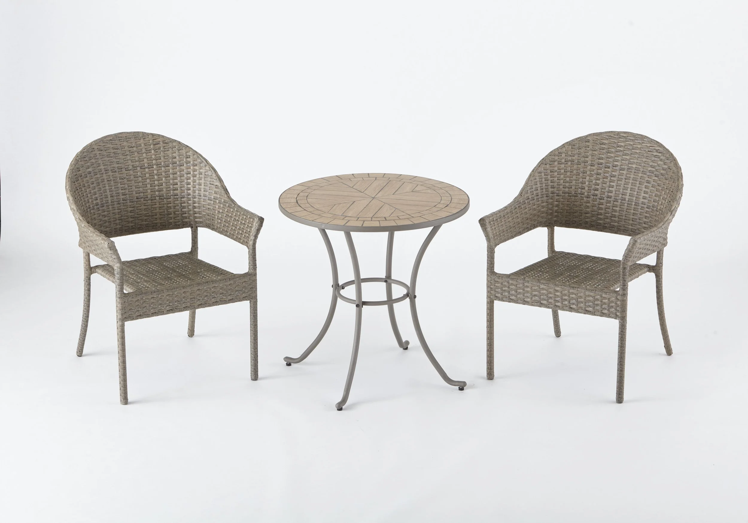 Fairwood Table and Chair_Right_Slam.jpg