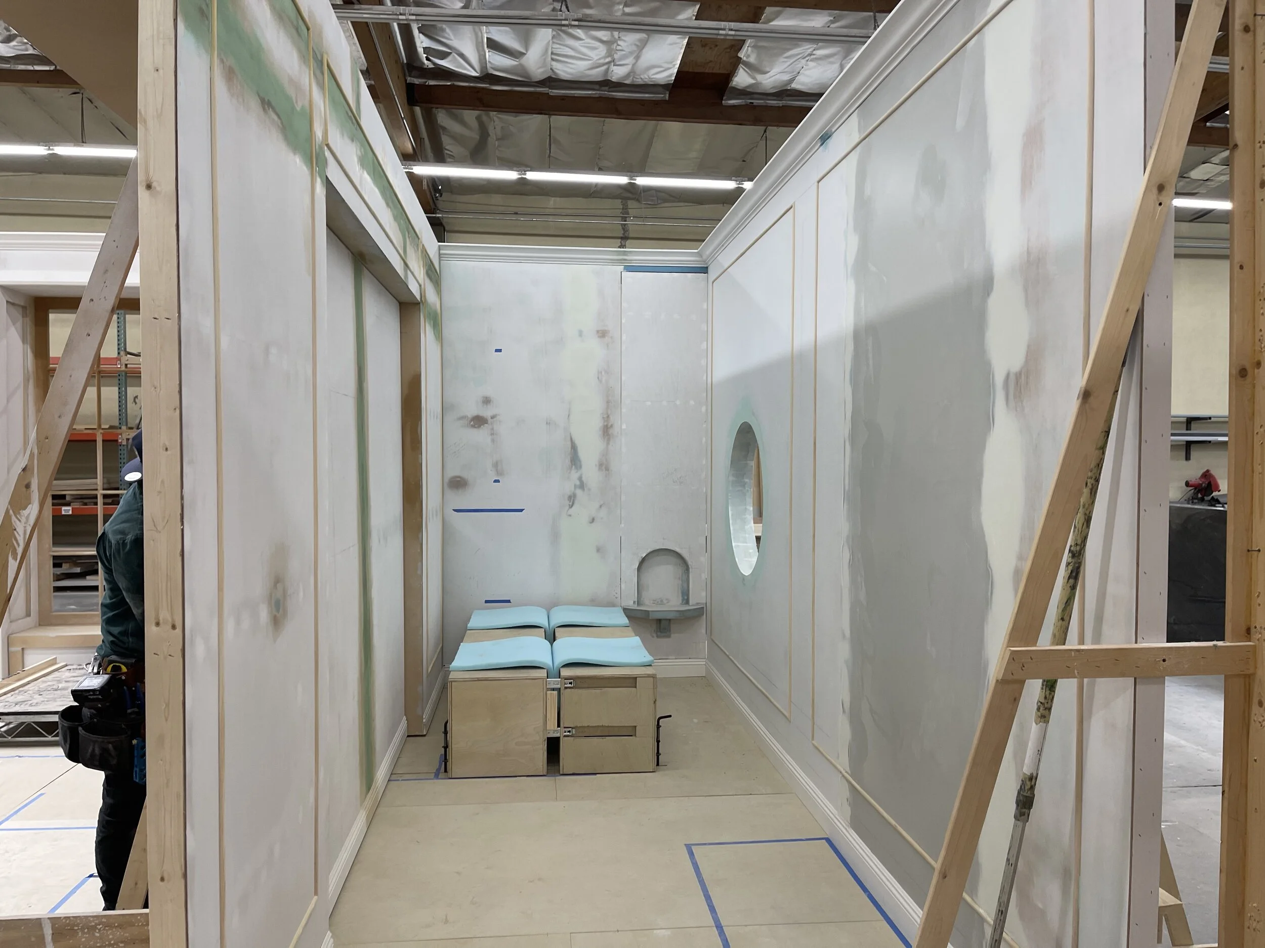 Expedia, Set Build 2.jpeg