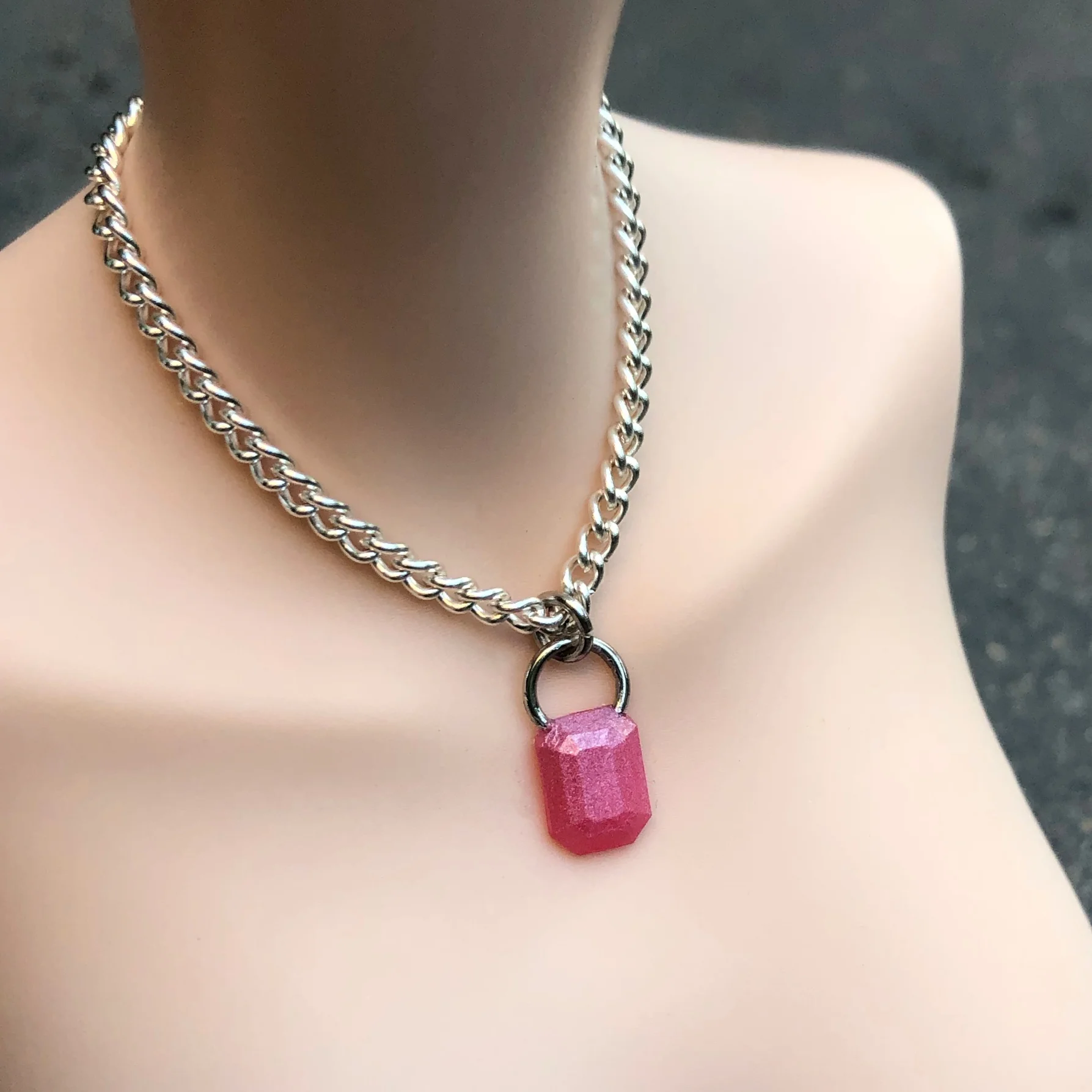 Resin Necklace Pink Emerald