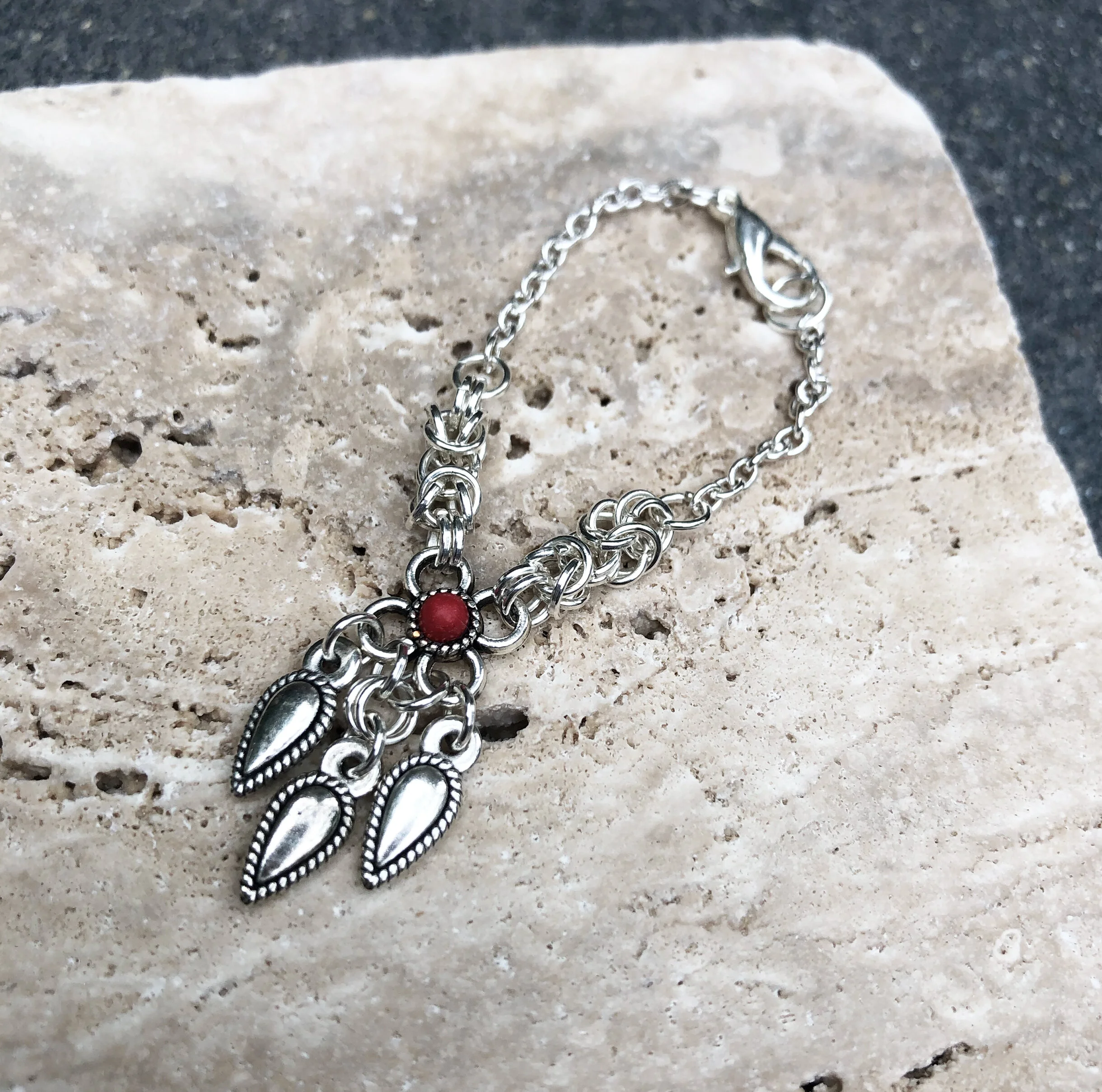 Red Byzantine Chain Maile Pendant Necklace