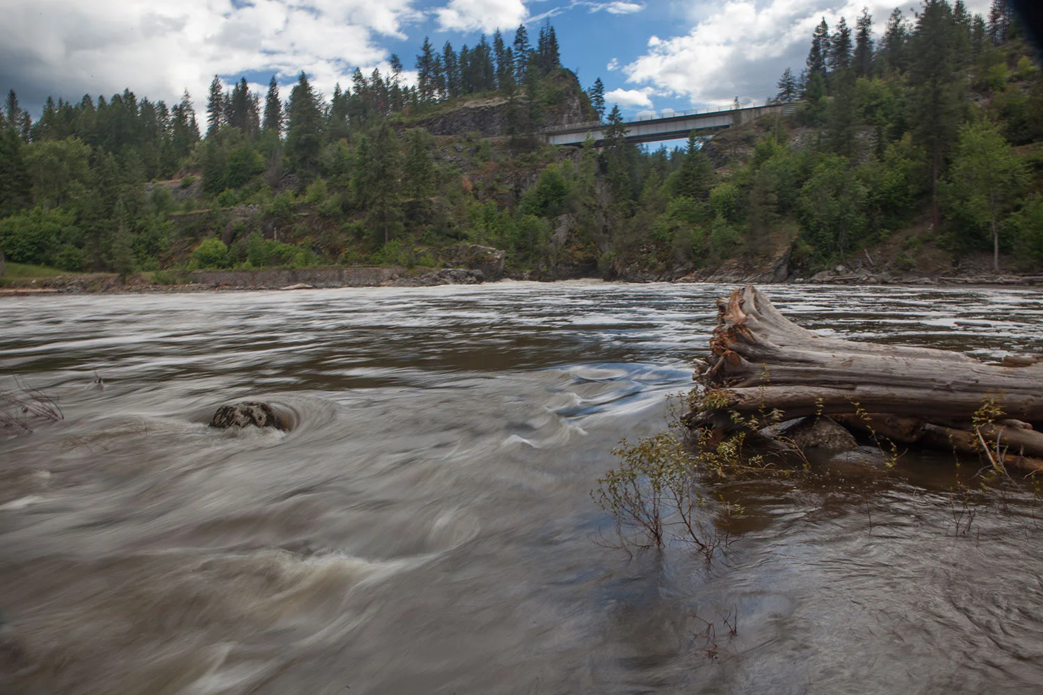 Kettle River at Cascade Cove