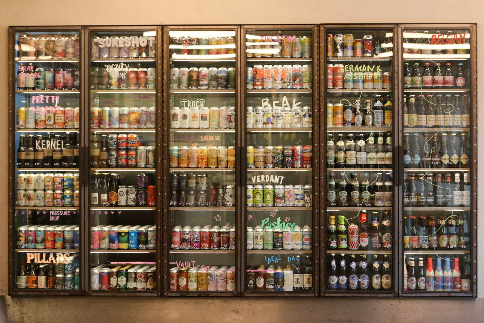 Xmas Hours 🗓️ Beak Week 🐦 Beer Flurry 🌨️ English Wine 🍾