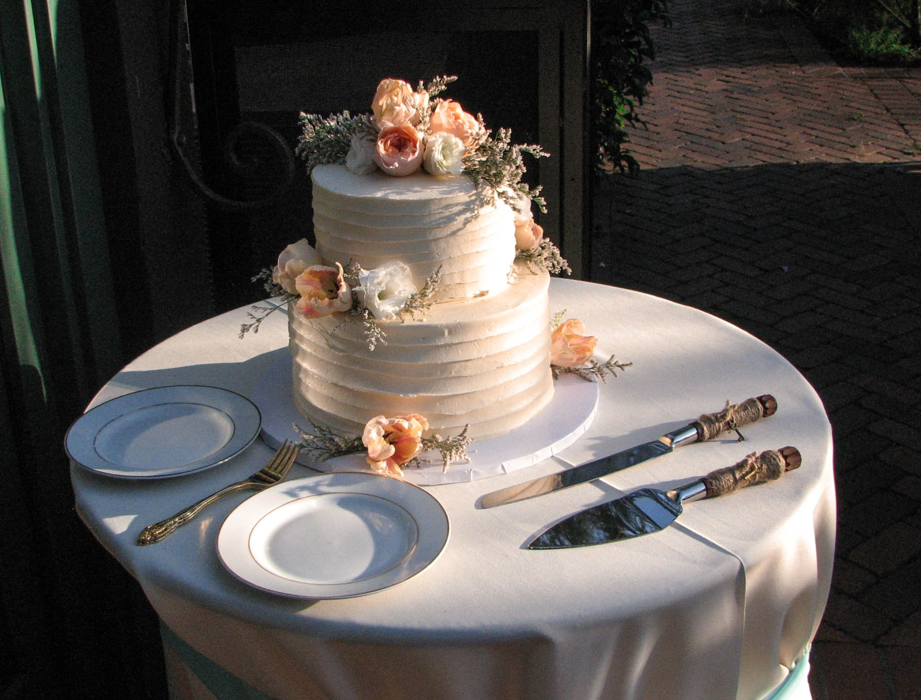 The wedding cake.