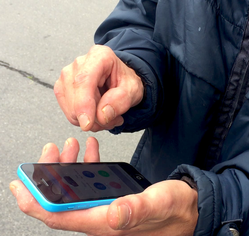 Delivery driver using app.png