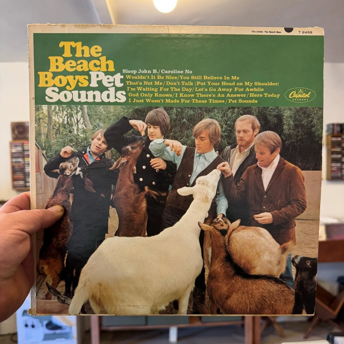 OG mono out now, open unyil 8pm and @failingcoffeeco will be slingin coffee untill 5pm.  #vinyl #recordsandcoffee #eaglerock