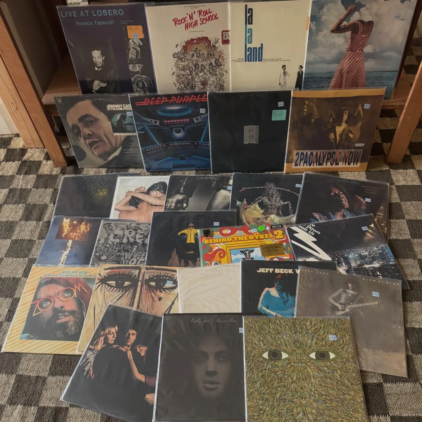 New arrivals going out now, come escape the rain got the heat on, bins are packed. Come dig.  #eaglerock #vinyl #records #hifi #vinyljunkie