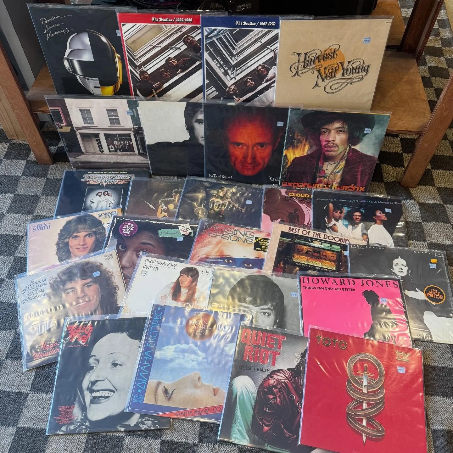 Out now! New arrival bins are packed and we got @failingcoffeeco serving up coffee out front. See y&rsquo;all soon.  #vinyl #recordsandcoffee #records #vinyljunkie