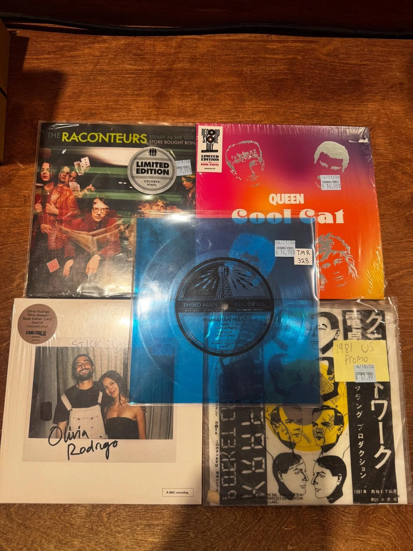 Restocking the 7&rdquo; crates.