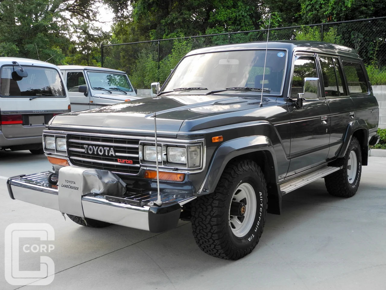 HJ61V-11.jpg