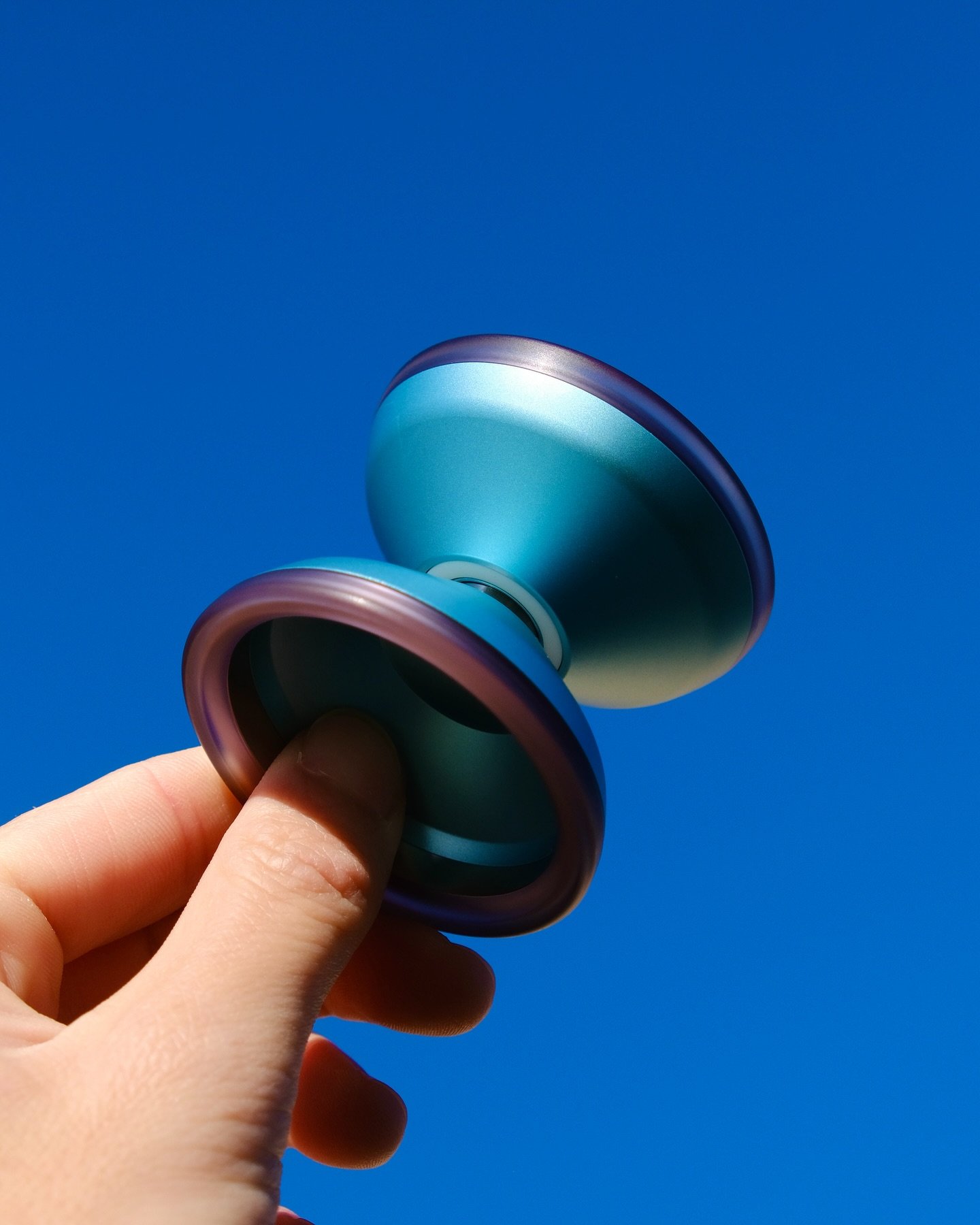 Distortion for @yoyosonly 02.08.25 8PM EST
54mm x 47mm 65g
Al x SS x PC
unprld.com