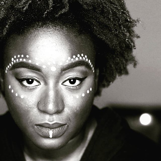 What have you wanted to do that'll take courage to start? --------------------
Toothpaste, cream of tartar, and water... in case you were wondering. #FacePaint
----------------------
#afro #NaturalHair #afrohair #AfroCentric #BrownSkinGirl #brownskin