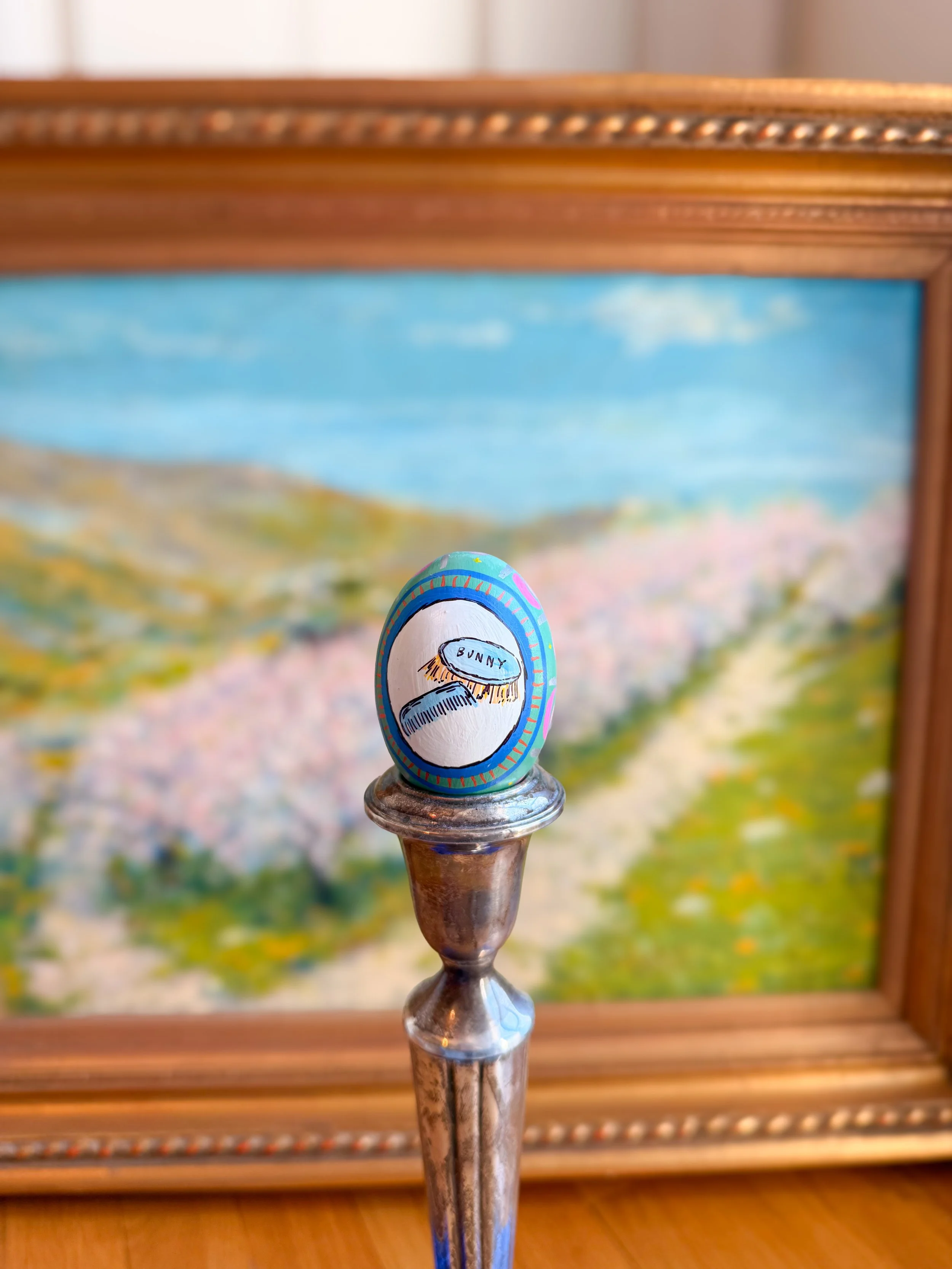 Good Night, Comb & Brush Egg