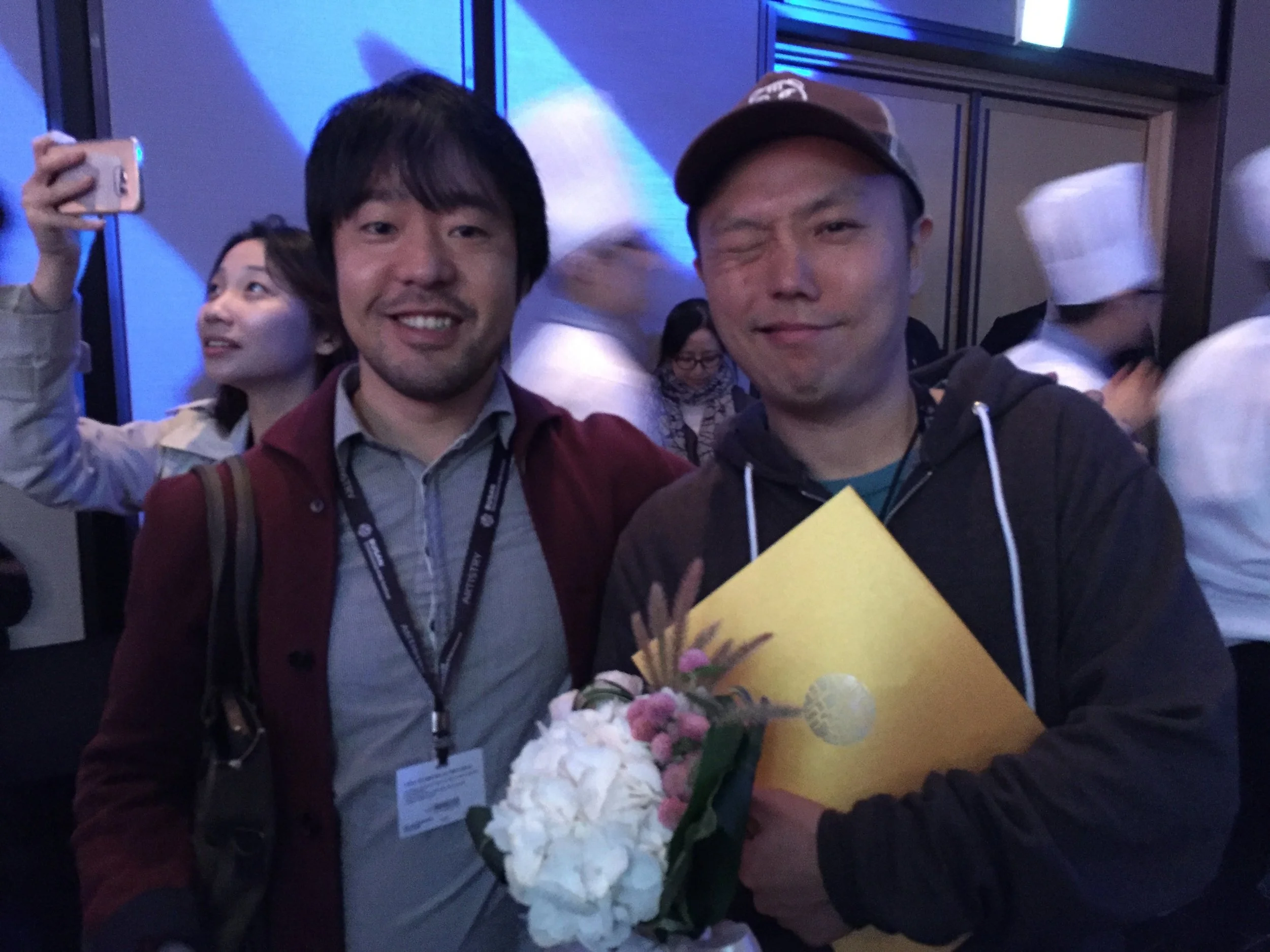 河瀬直美プロデュース「ひと夏のファンタジア」の監督のチャン・ゴンジェ。うちに泊まりに来た事があります。
