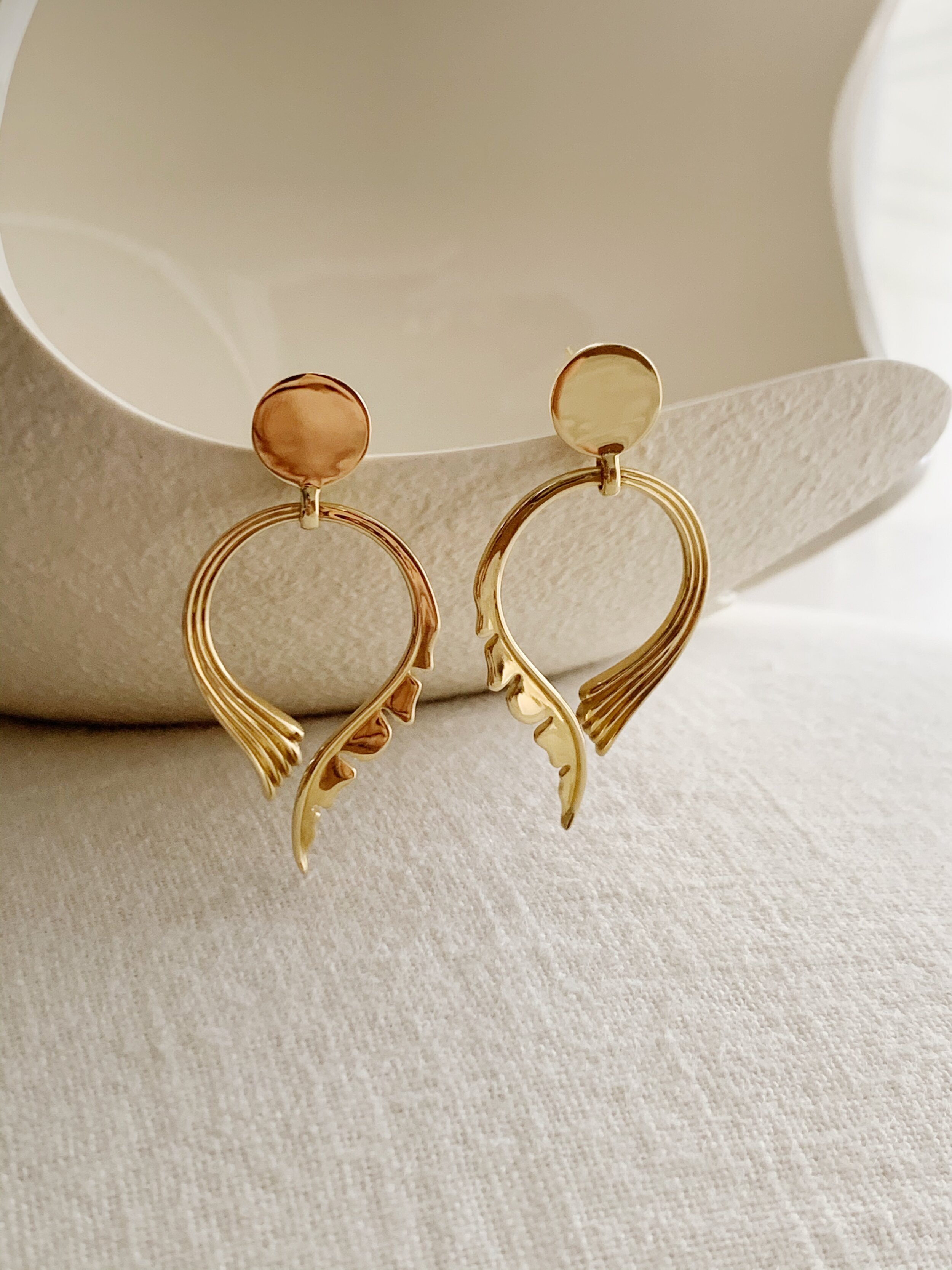 Tulum Earrings in 18k Gold — MAISON TJOENG