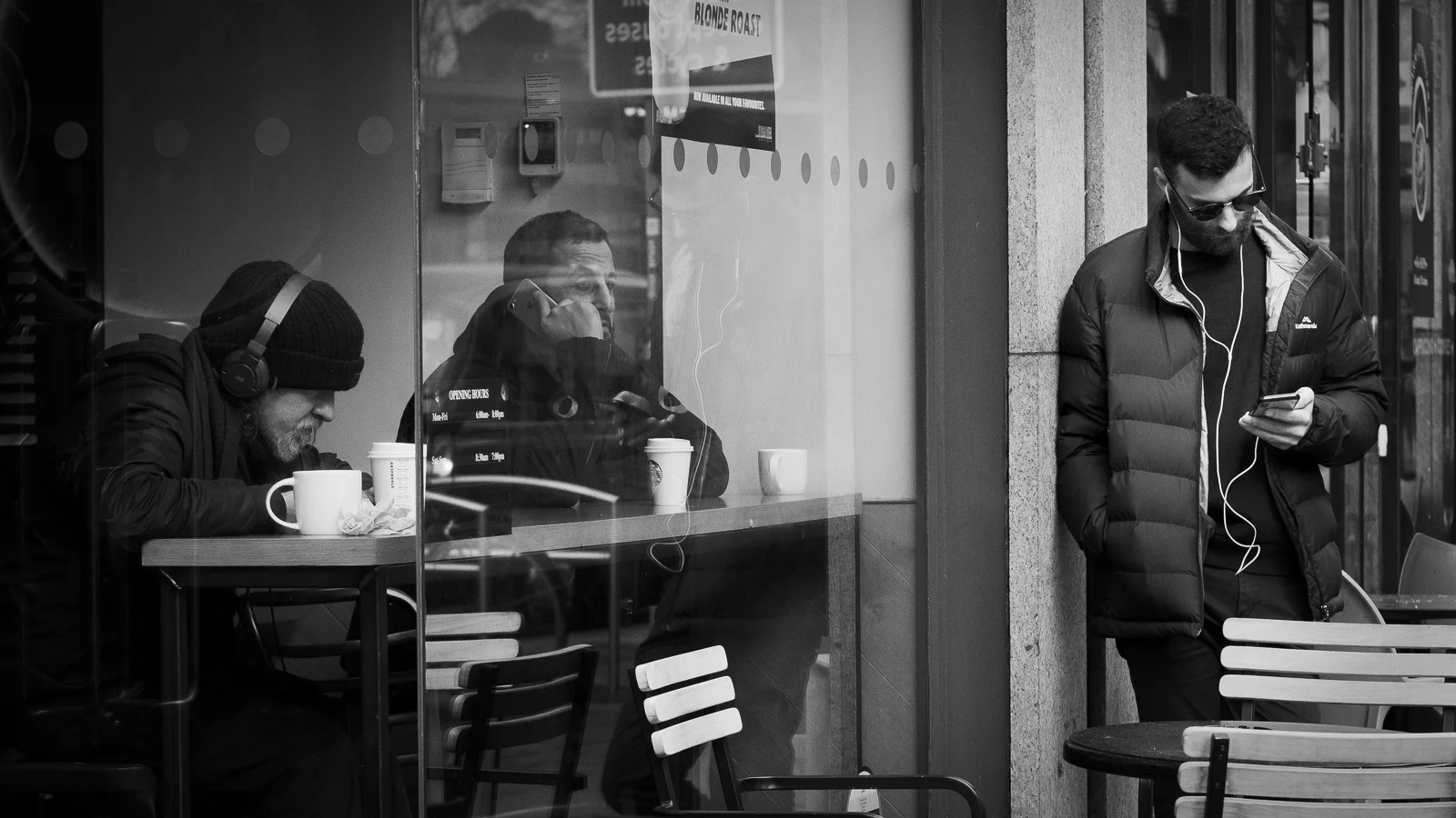 Panasonic Lumix GX9, 42.5mm f/1.7 lens, f/3.2, 1/500sec, ISO800.