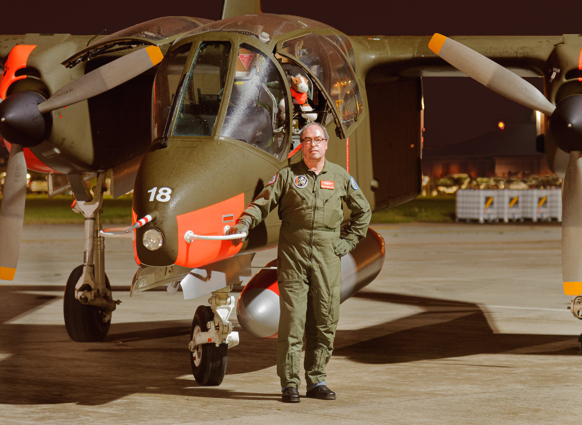 OV-10 Bronco display pilot, Tony De Bruyn