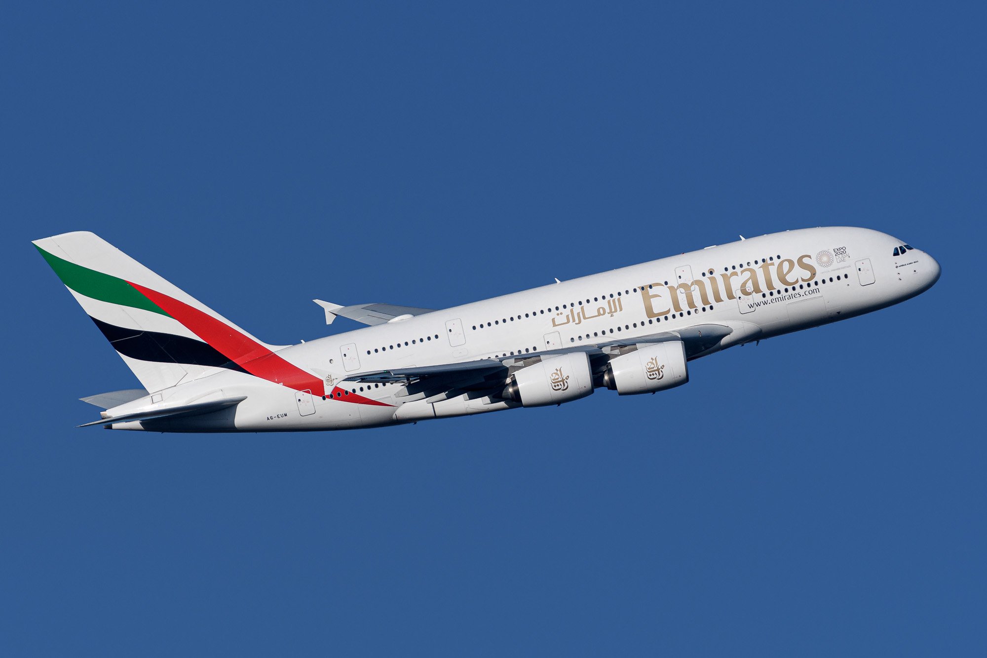 Emirates Airbus A380-842 (A6-EUM)